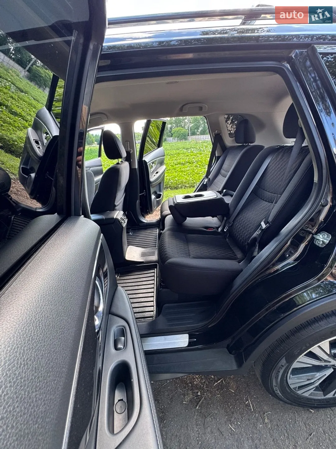 2018 Nissan Rogue - мініатюра 32