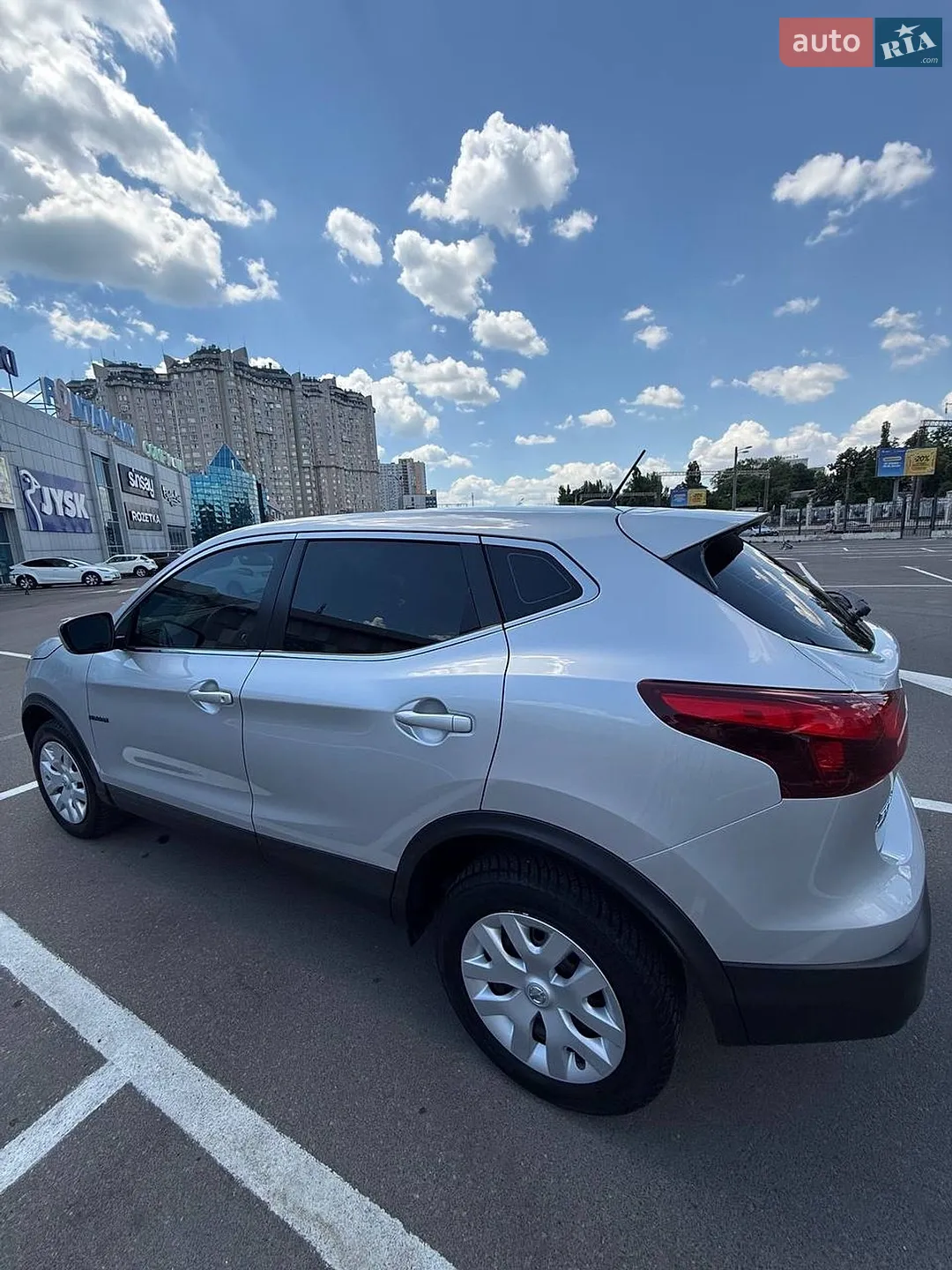 2019 Nissan Rogue - мініатюра 2