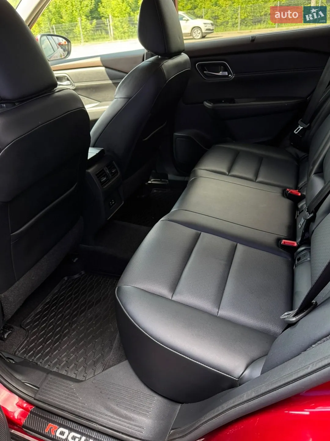 2021 Nissan Rogue - мініатюра 17