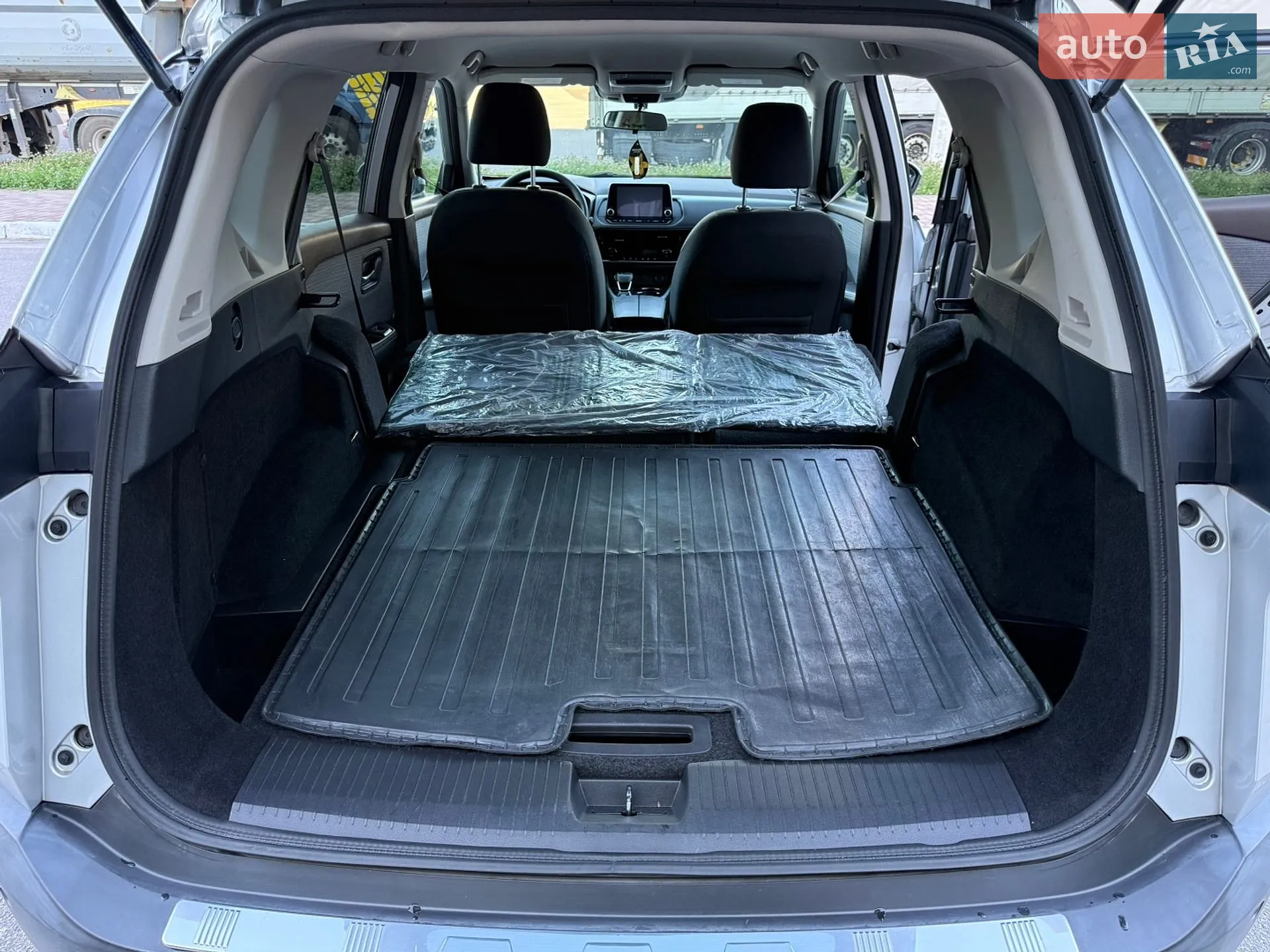 2021 Nissan Rogue - мініатюра 22