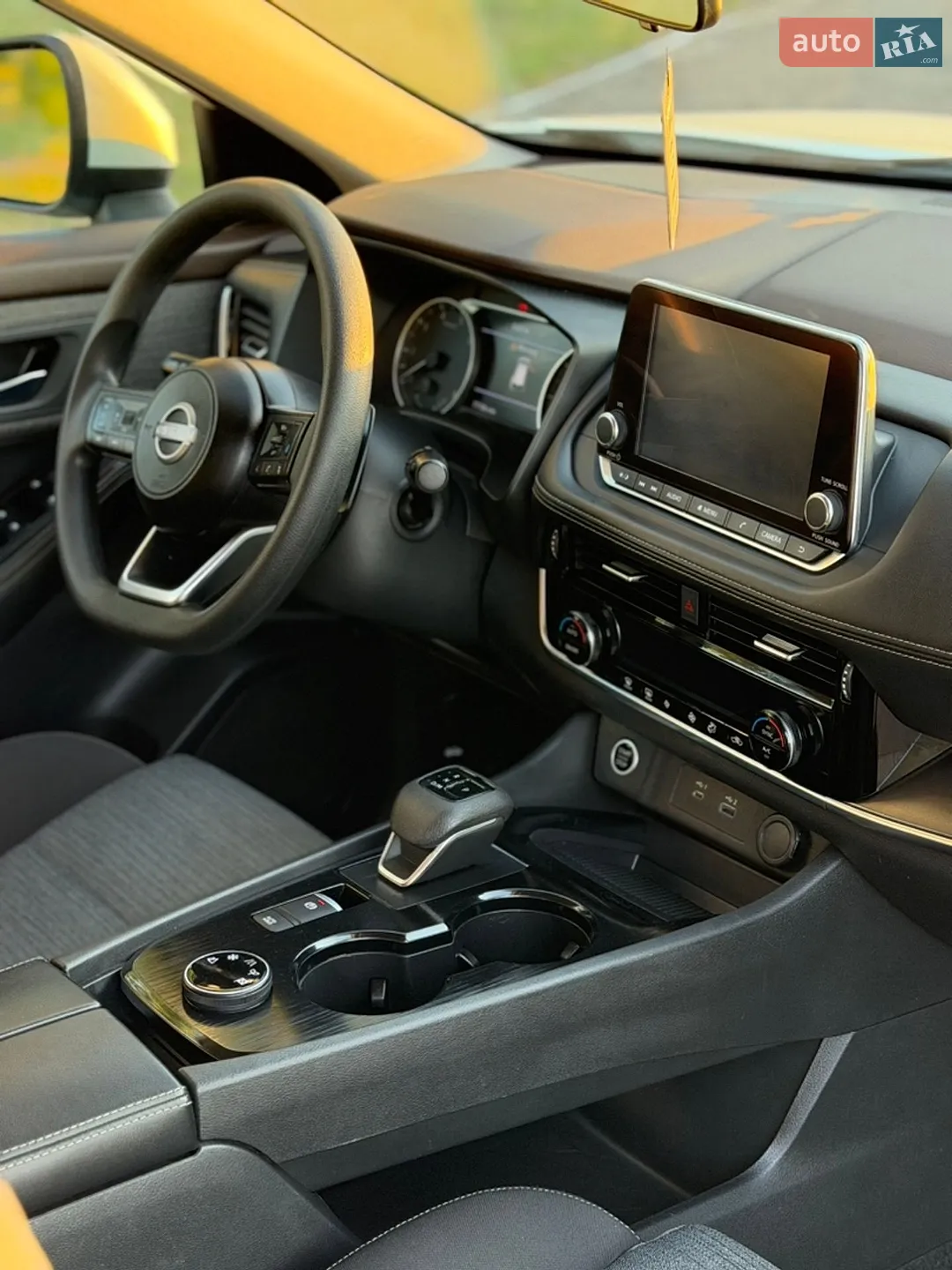2021 Nissan Rogue - мініатюра 6
