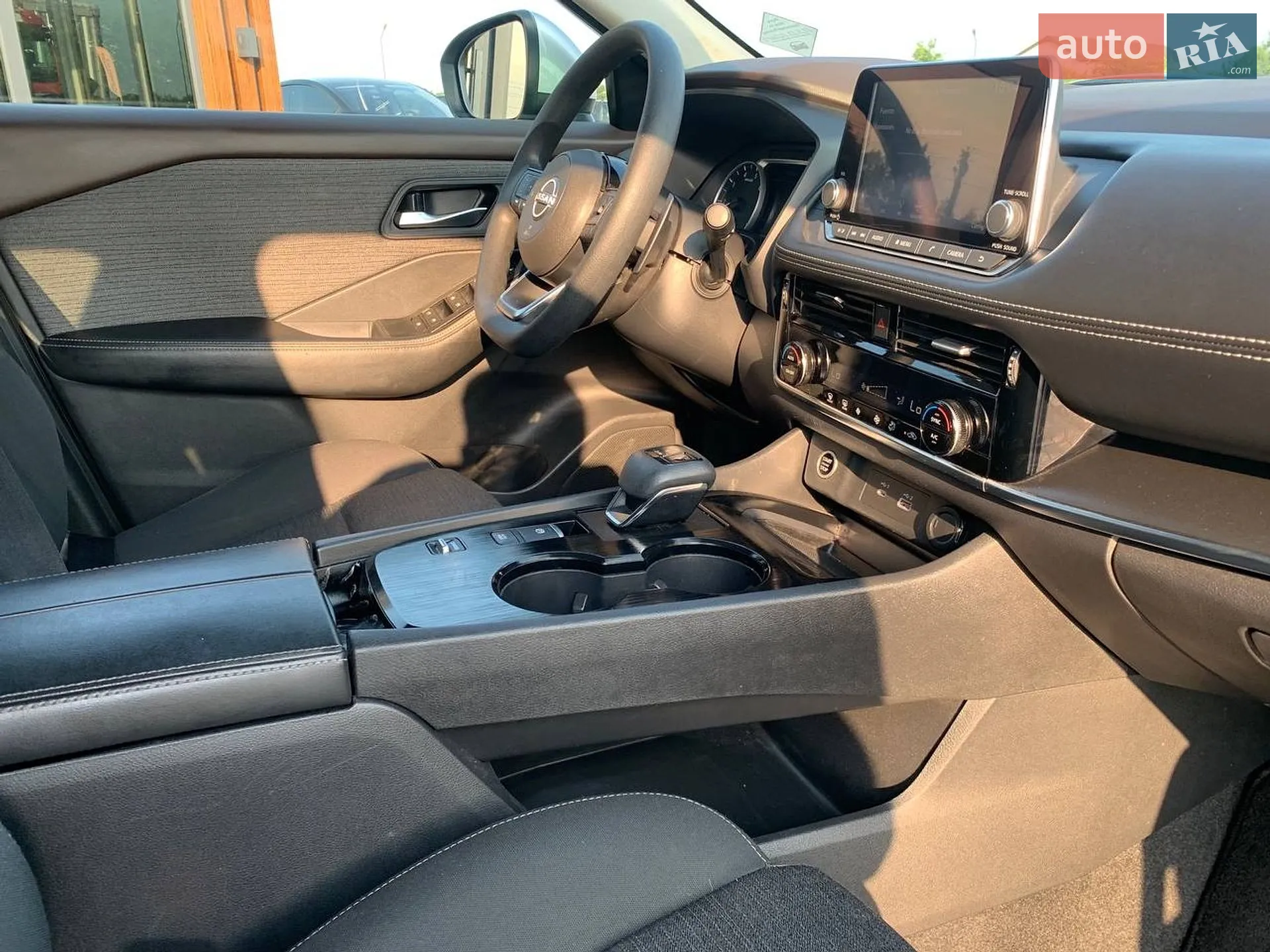 2022 Nissan Rogue - мініатюра 18