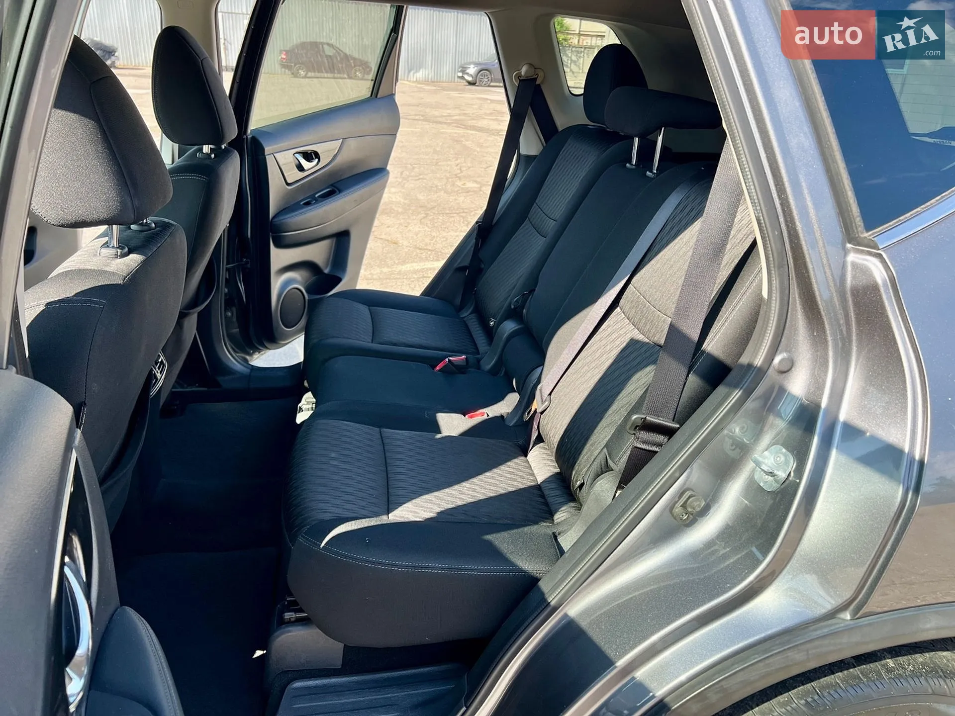2016 Nissan Rogue - мініатюра 16