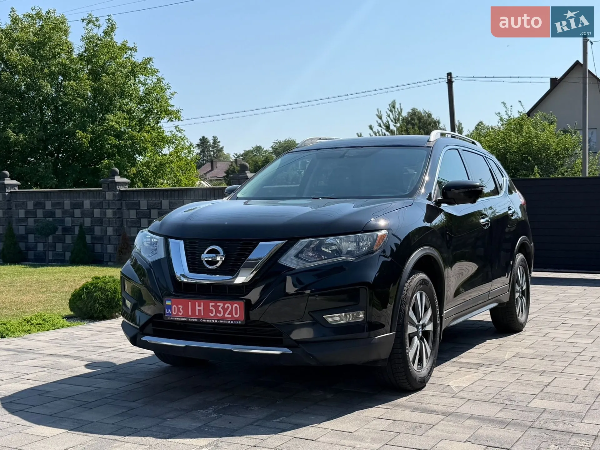 2017 Nissan Rogue - фото 1