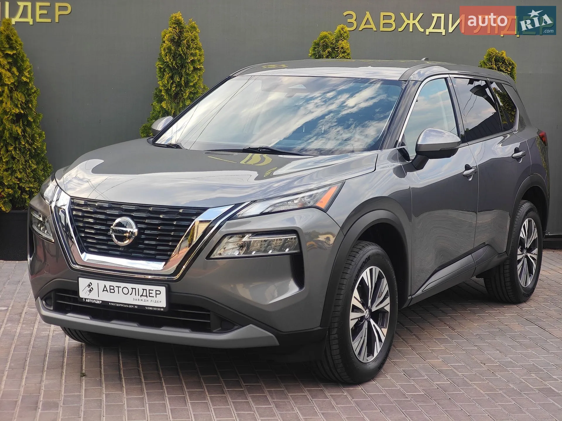 2021 Nissan Rogue - мініатюра 2