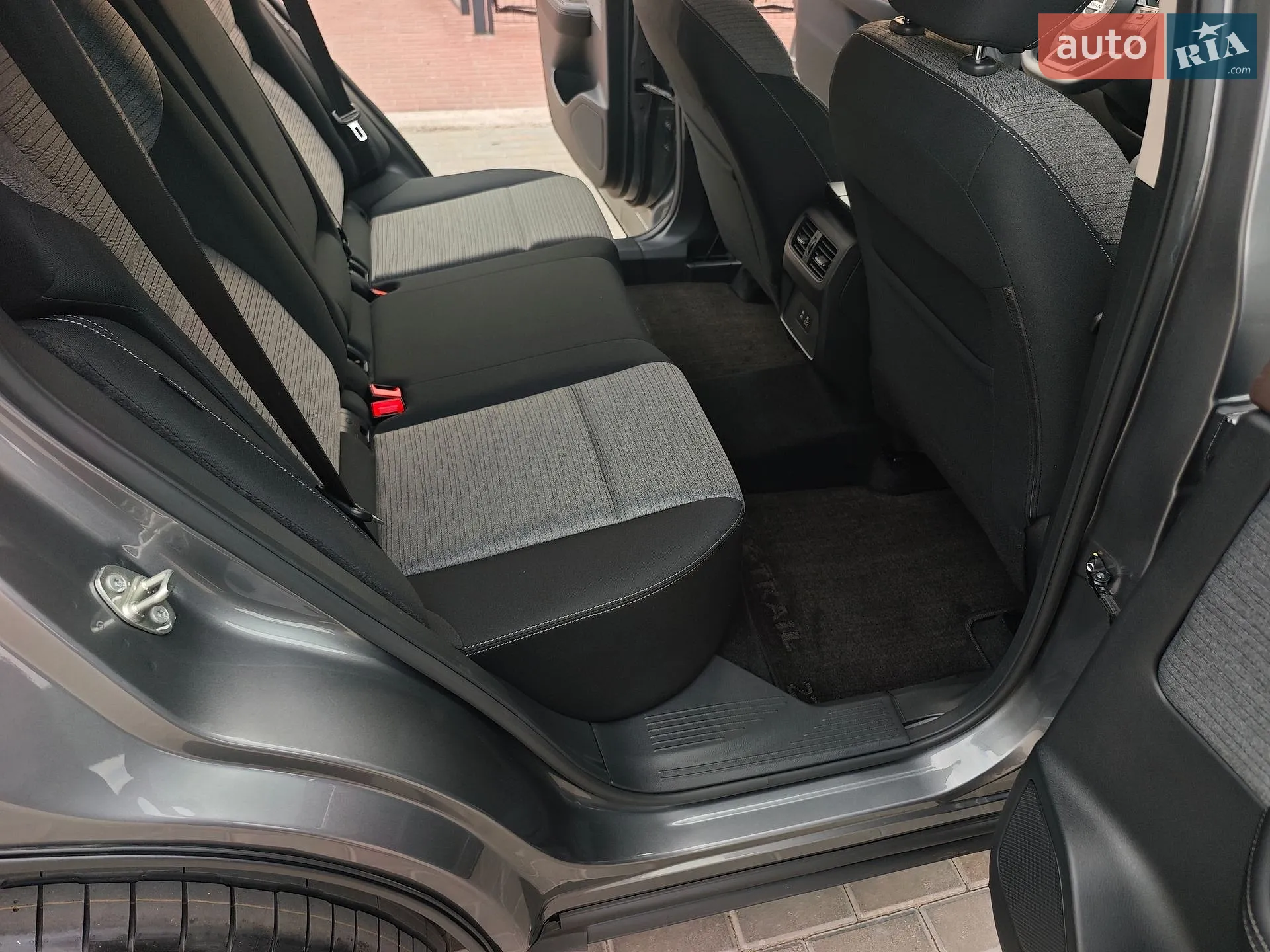 2021 Nissan Rogue - мініатюра 41