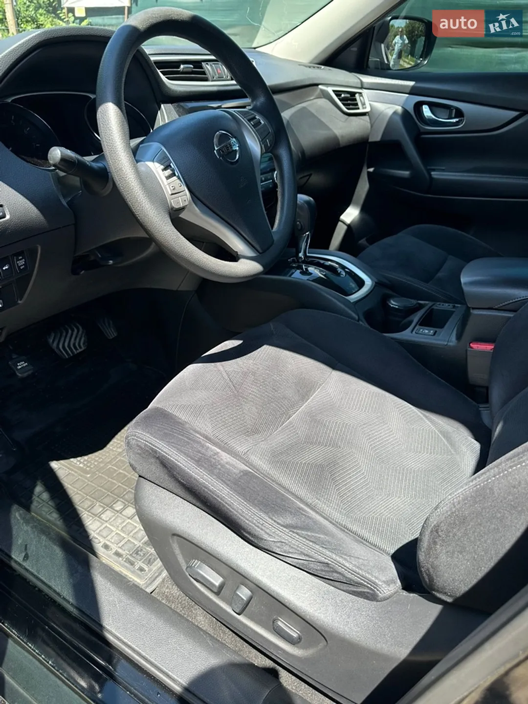 2016 Nissan Rogue - мініатюра 19