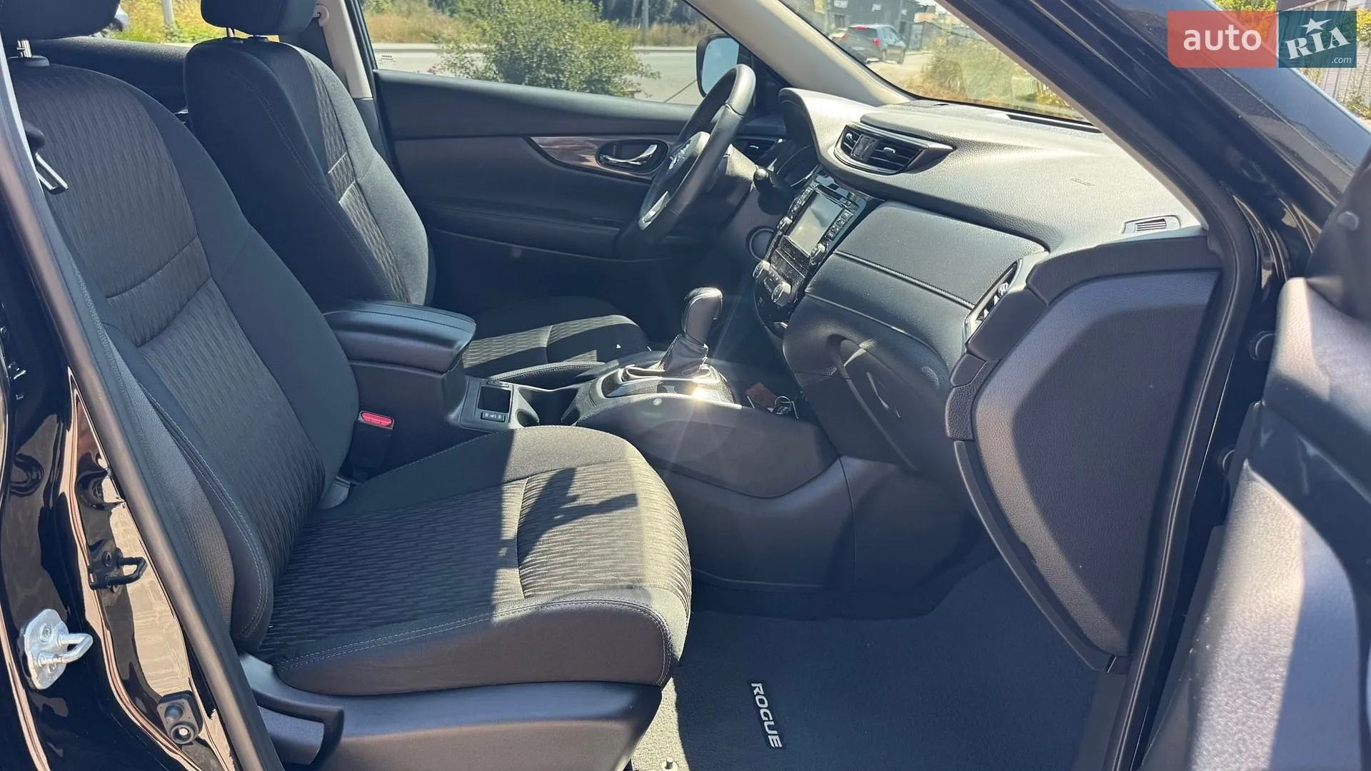 2017 Nissan Rogue - мініатюра 19