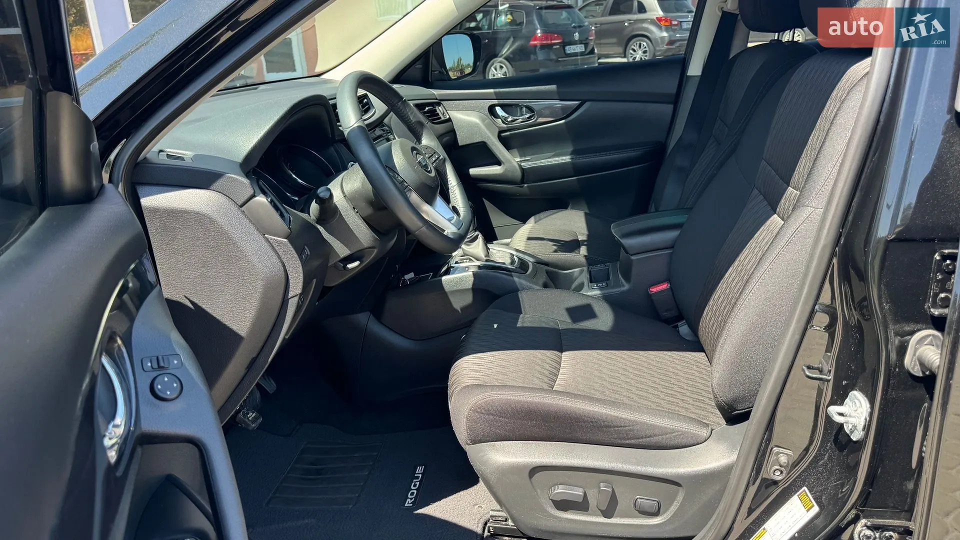 2017 Nissan Rogue - мініатюра 30