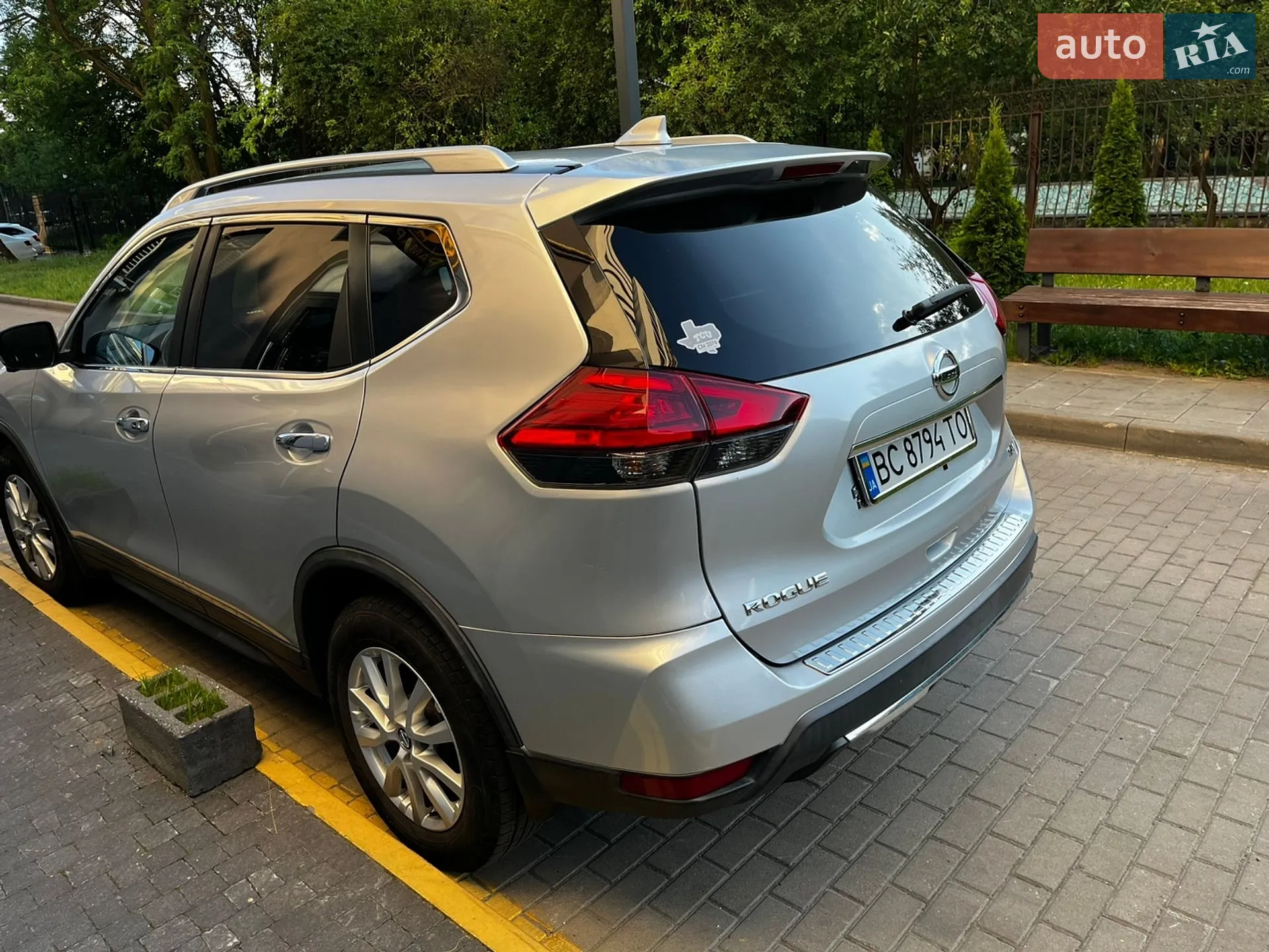 2017 Nissan Rogue - мініатюра 5