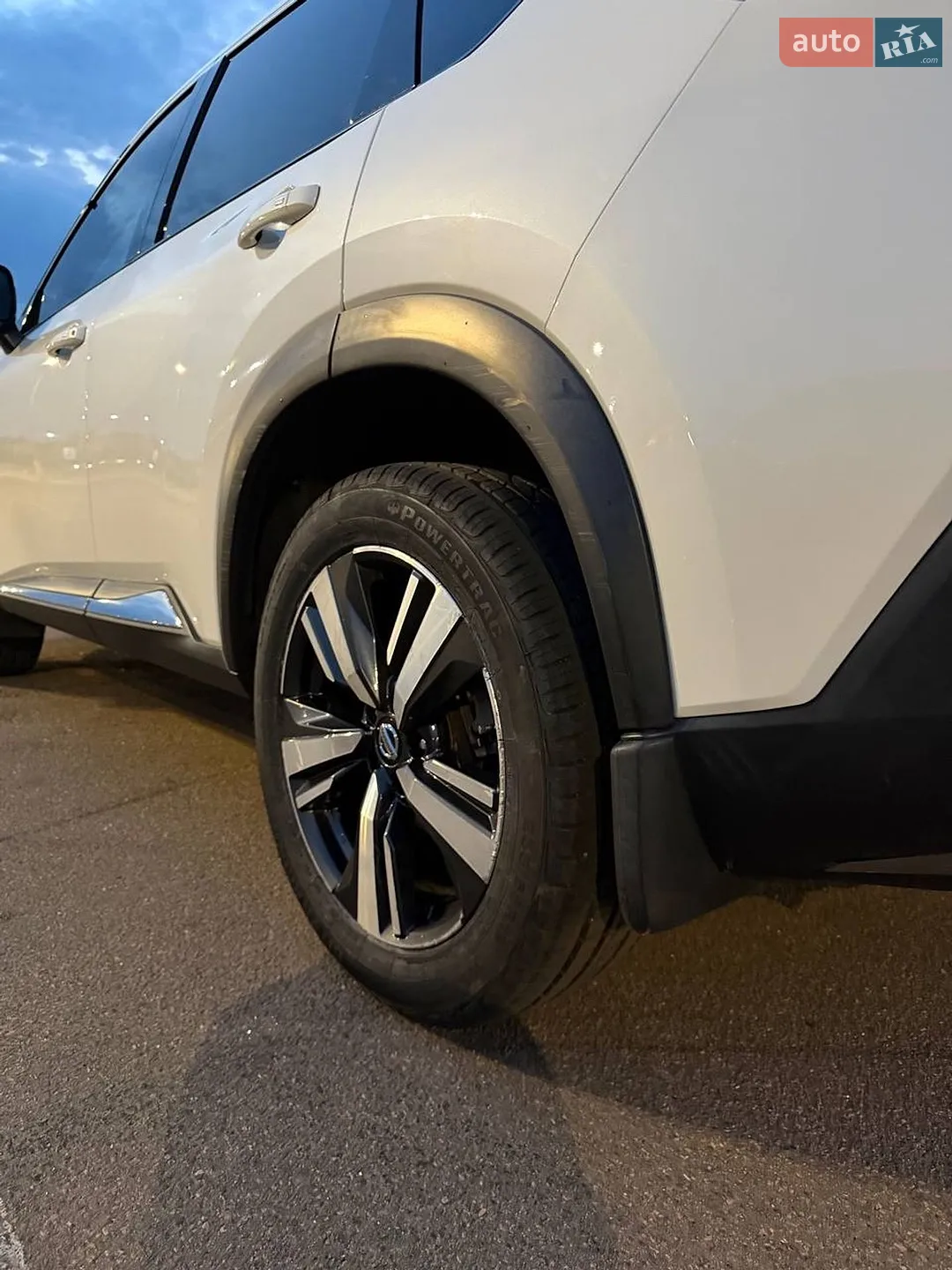 2021 Nissan Rogue - мініатюра 10