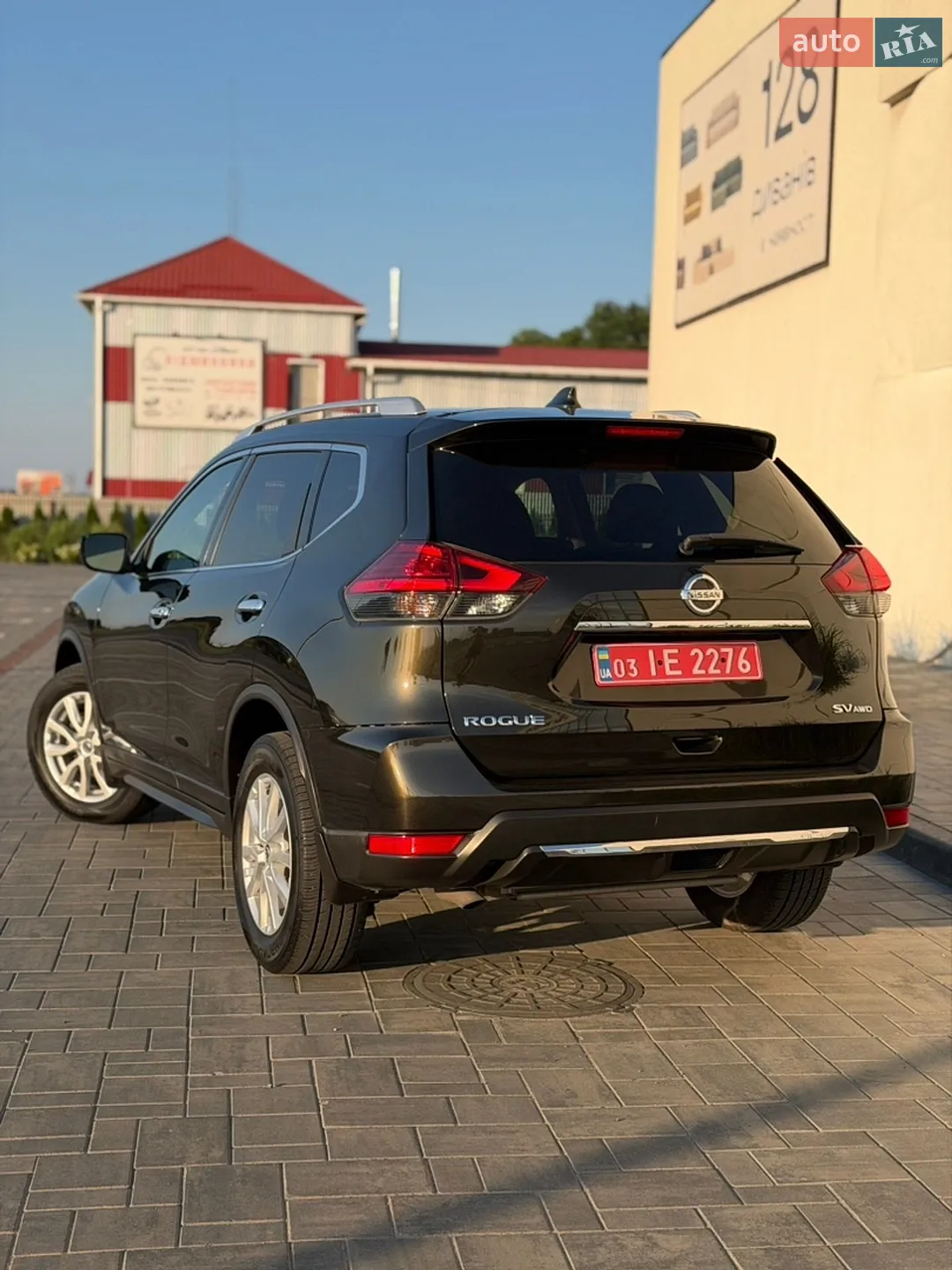 2017 Nissan Rogue - мініатюра 2