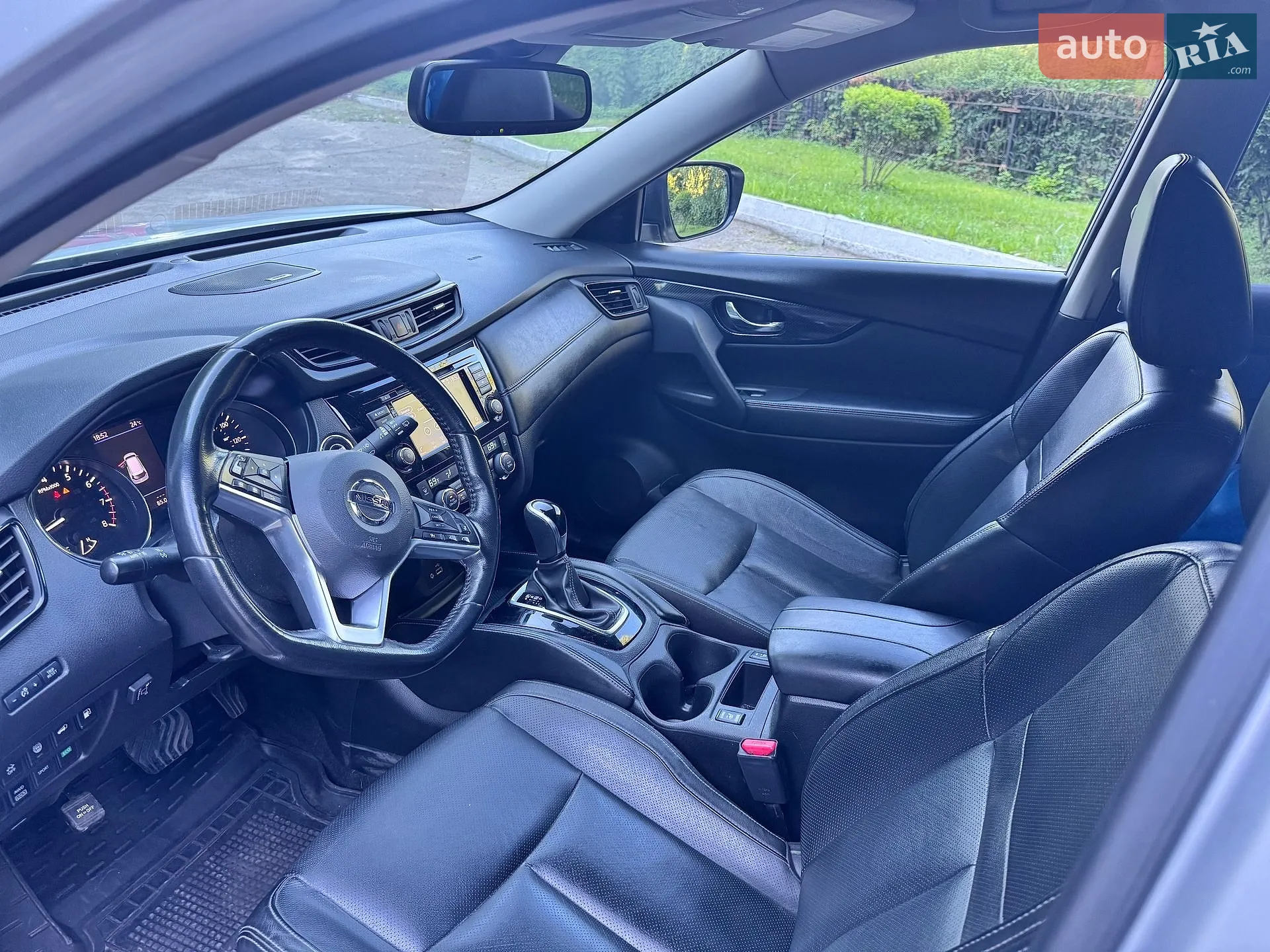 2017 Nissan Rogue - мініатюра 2