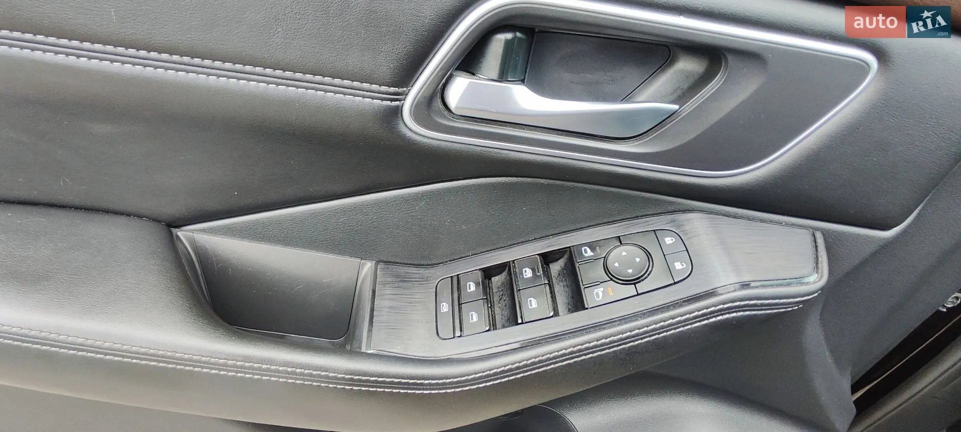 2021 Nissan Rogue - мініатюра 18