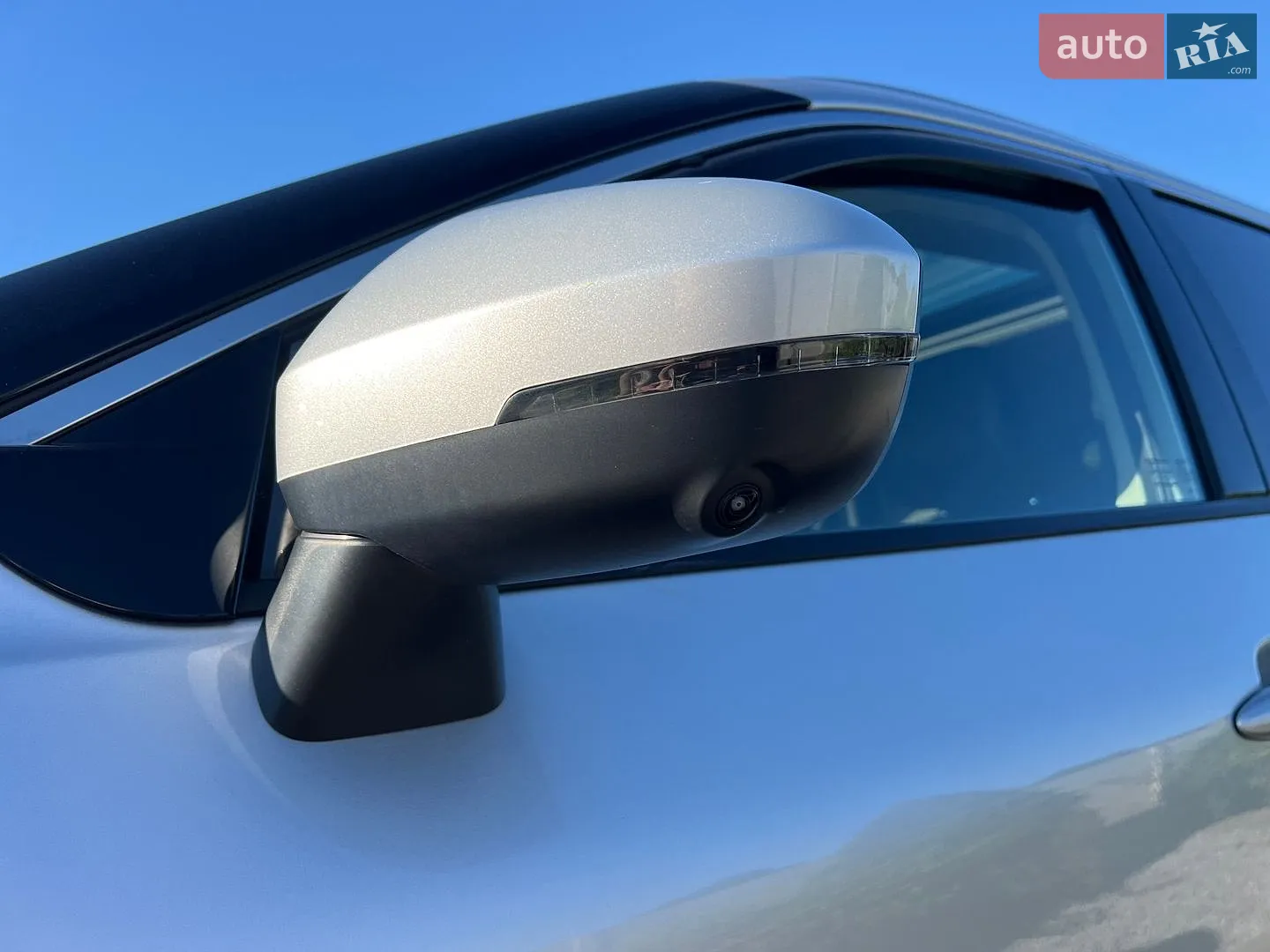 2020 Nissan Rogue - мініатюра 3