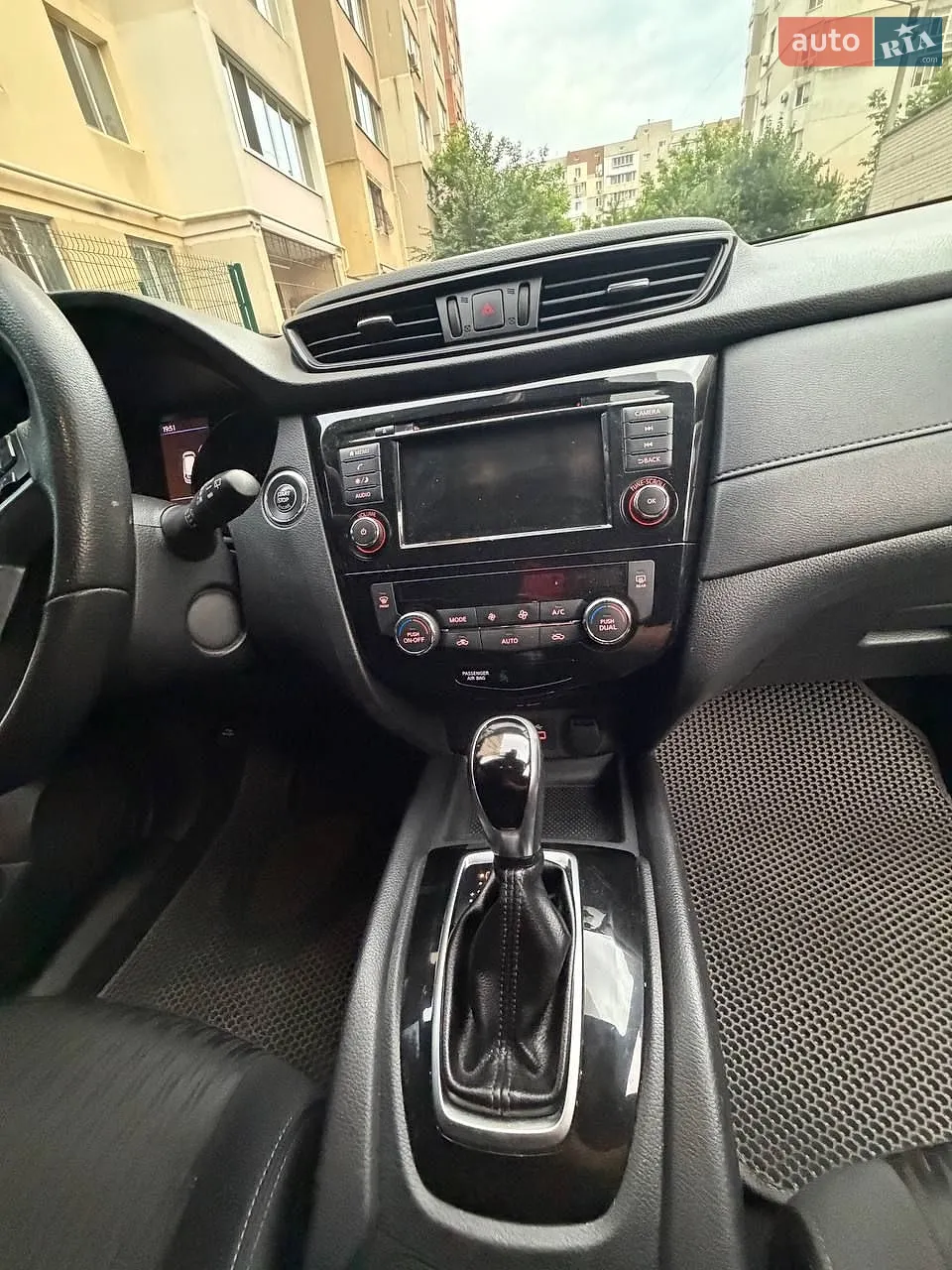 2019 Nissan Rogue - мініатюра 9