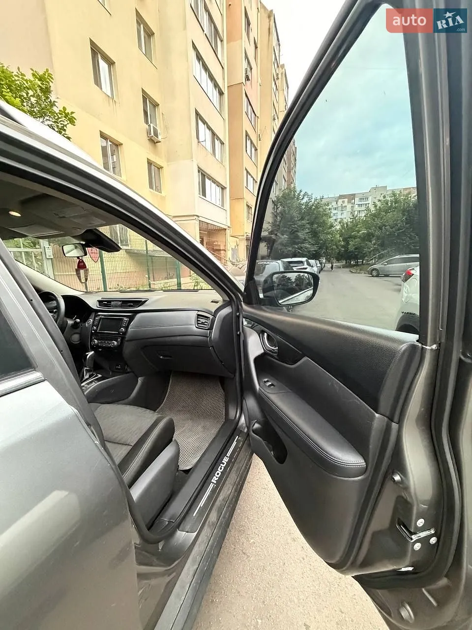 2019 Nissan Rogue - мініатюра 10