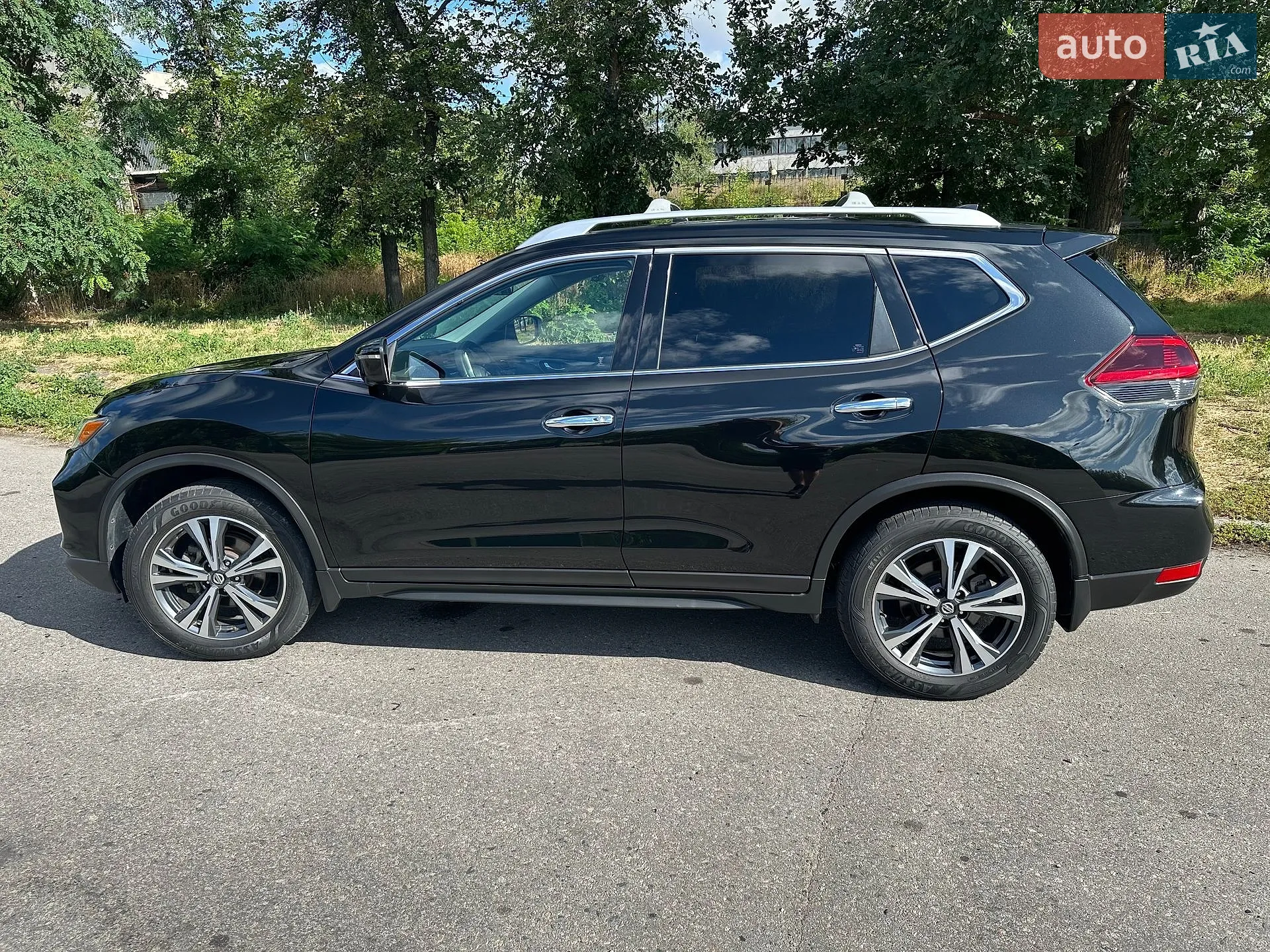 2019 Nissan Rogue - мініатюра 17