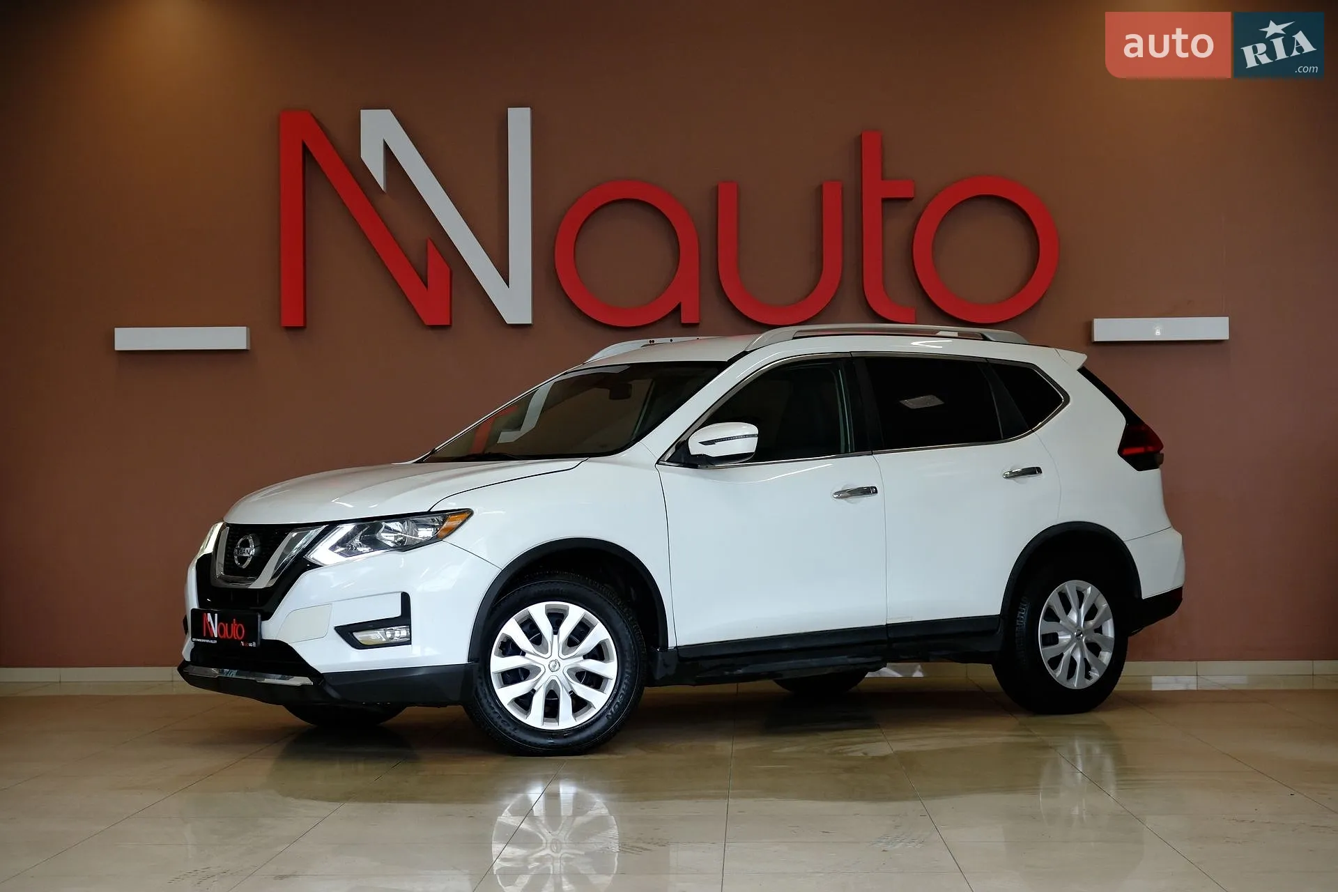 2017 Nissan Rogue - фото 1