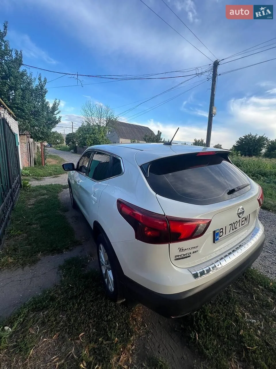 2018 Nissan Rogue - мініатюра 3
