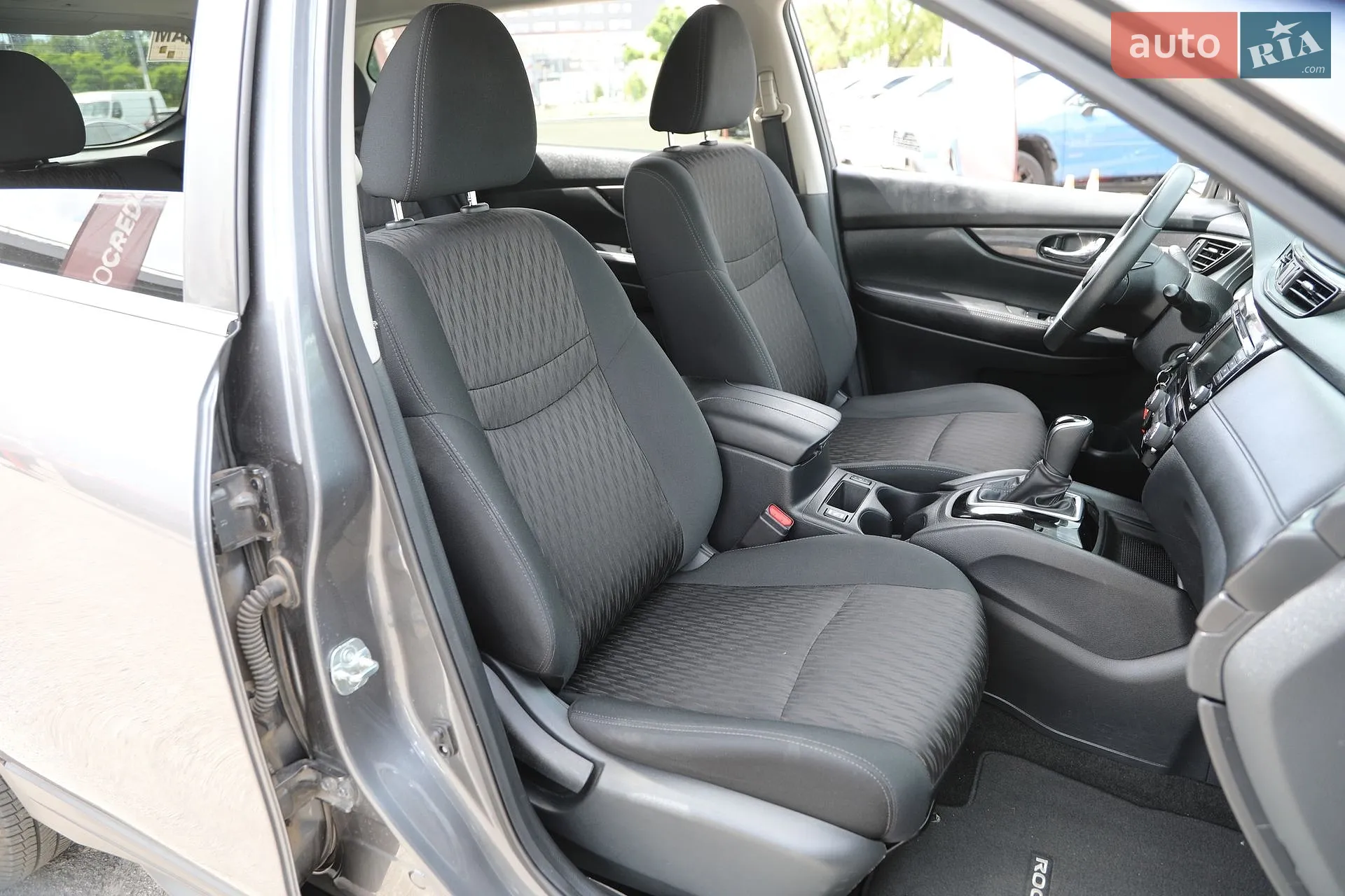 2019 Nissan Rogue - мініатюра 14