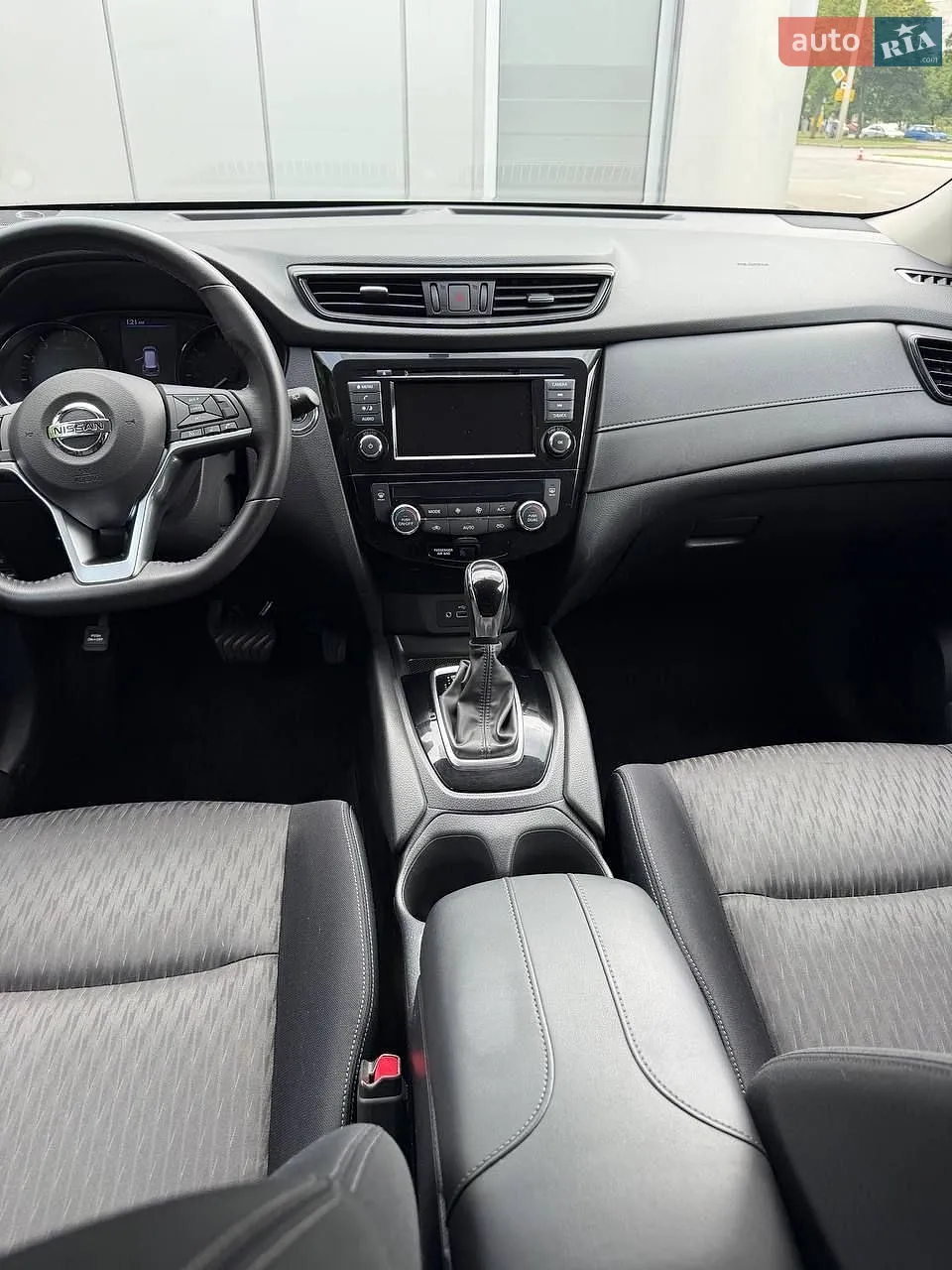 2018 Nissan Rogue - мініатюра 16