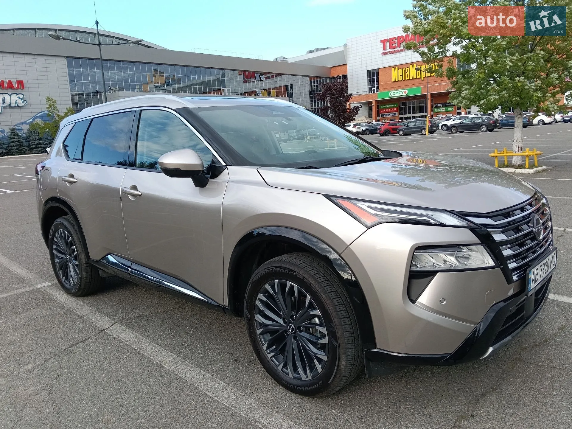 2025 Nissan Rogue - мініатюра 9