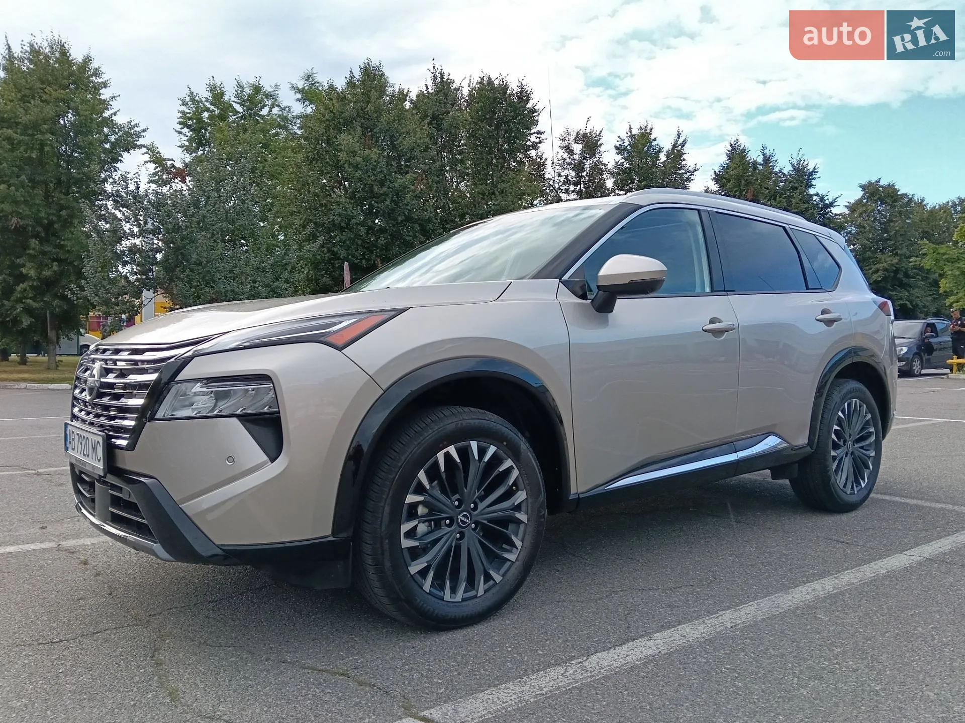 2025 Nissan Rogue - мініатюра 10