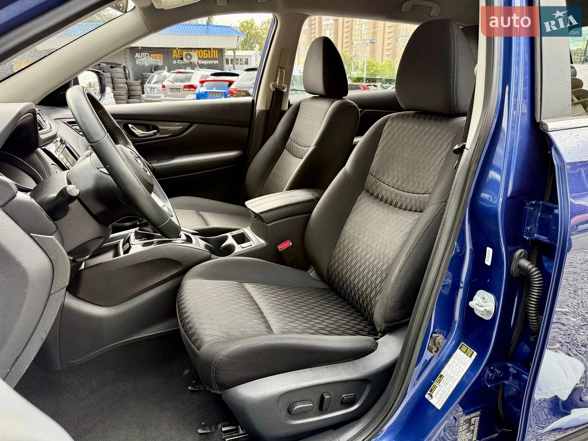 2017 Nissan Rogue - мініатюра 9
