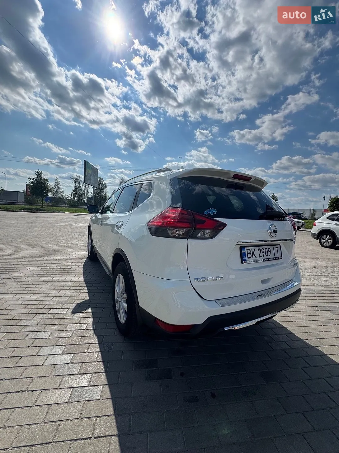 2017 Nissan Rogue - мініатюра 6