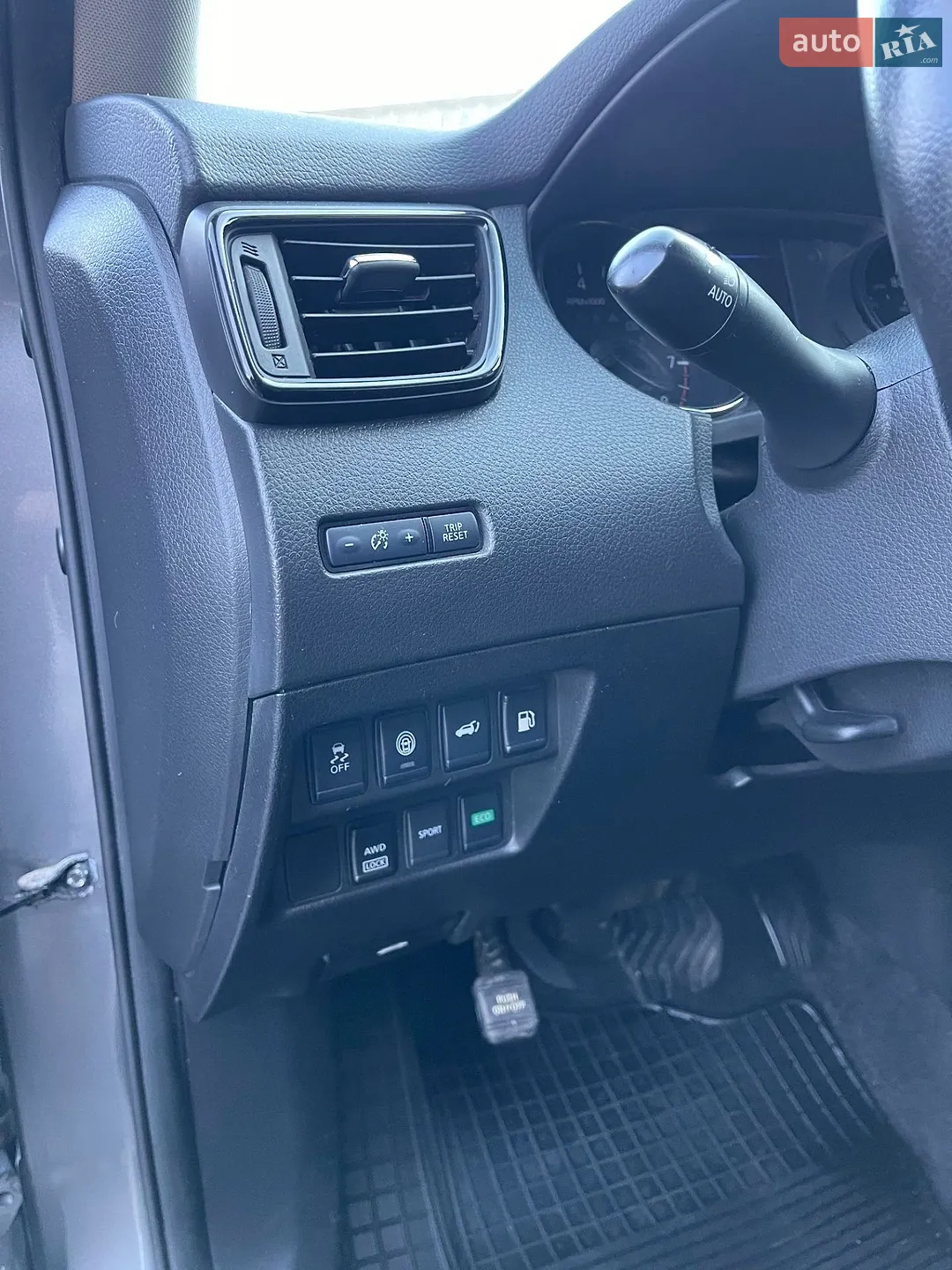 2018 Nissan Rogue - мініатюра 18