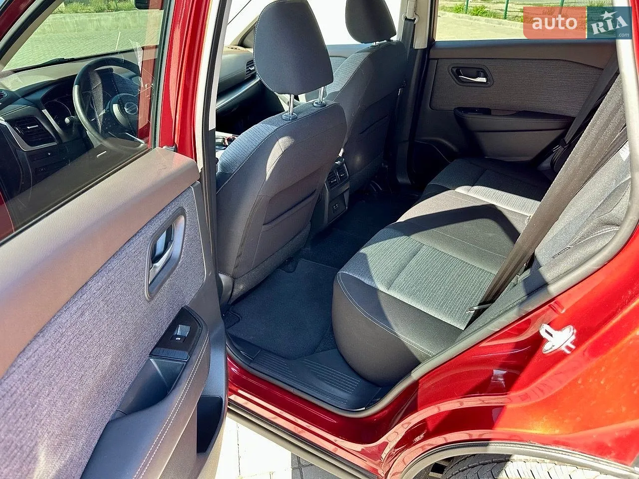 2021 Nissan Rogue - мініатюра 11