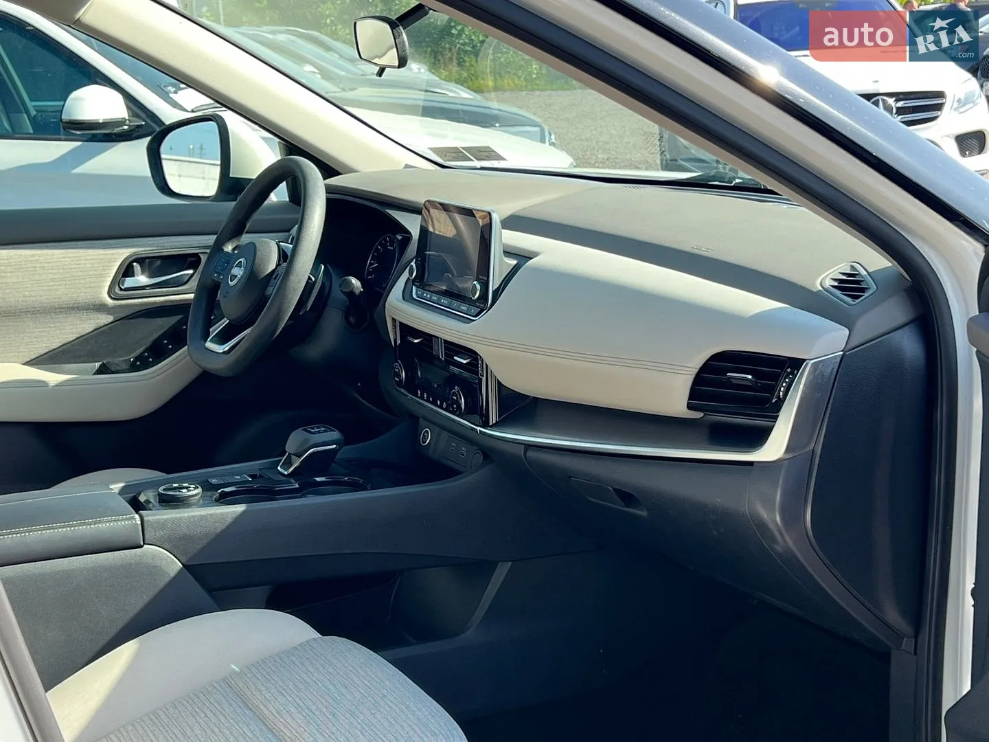 2021 Nissan Rogue - мініатюра 21