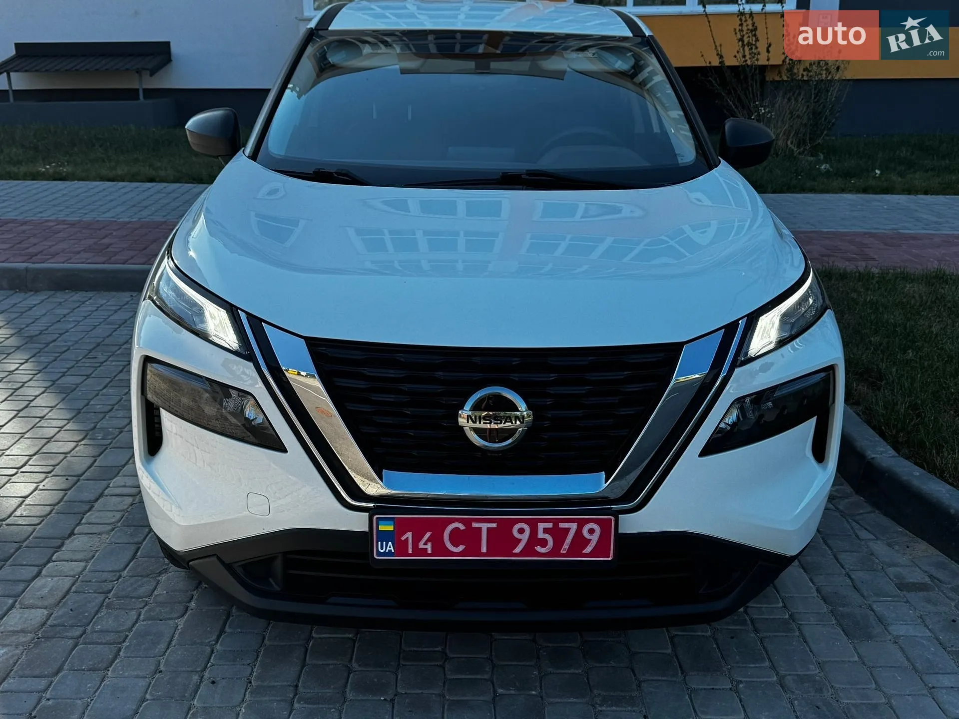 2021 Nissan Rogue - мініатюра 2