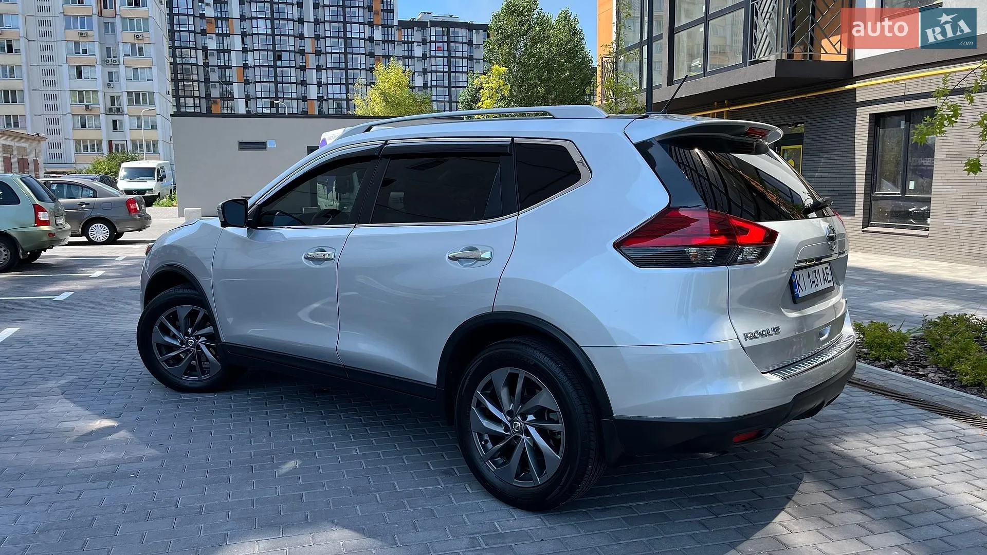 2016 Nissan Rogue - мініатюра 3