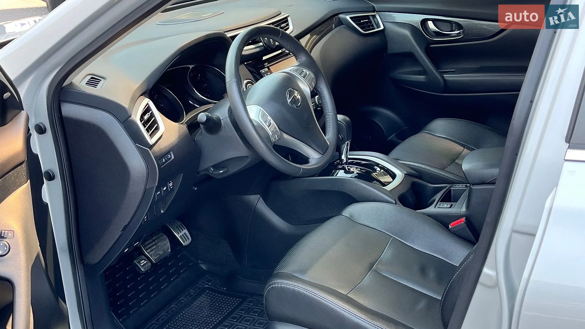 2016 Nissan Rogue - мініатюра 27