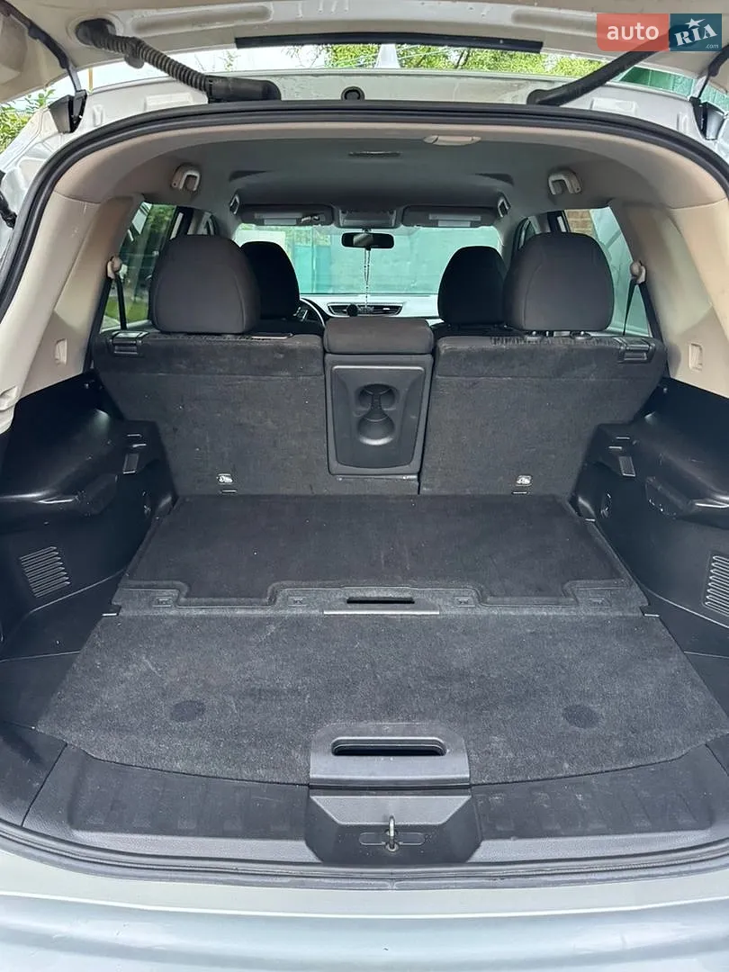 2016 Nissan Rogue - мініатюра 8