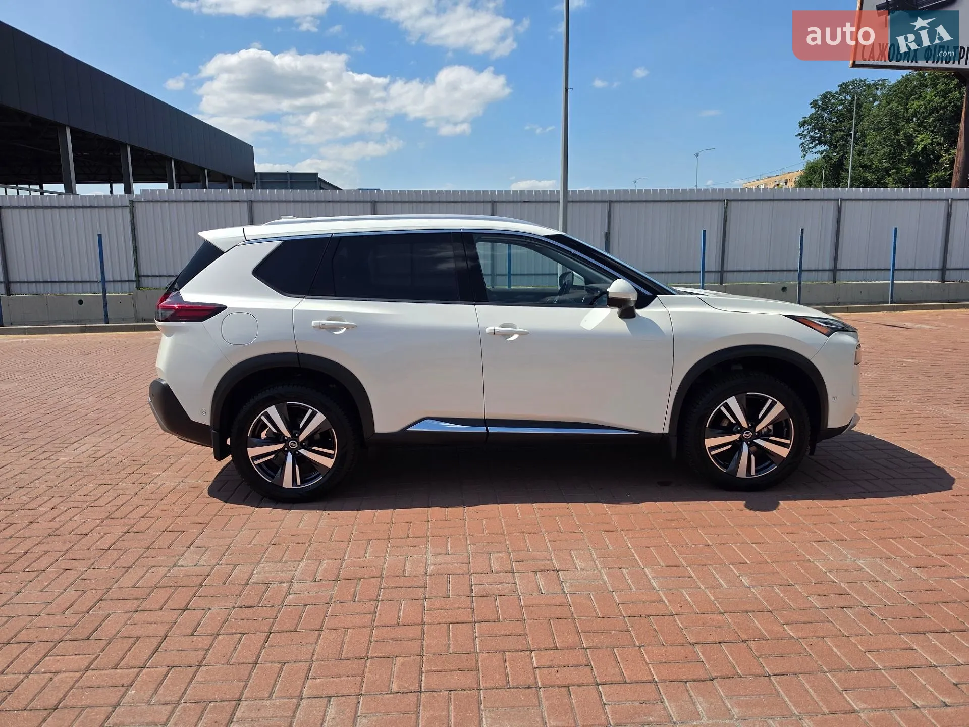 2021 Nissan Rogue - мініатюра 5