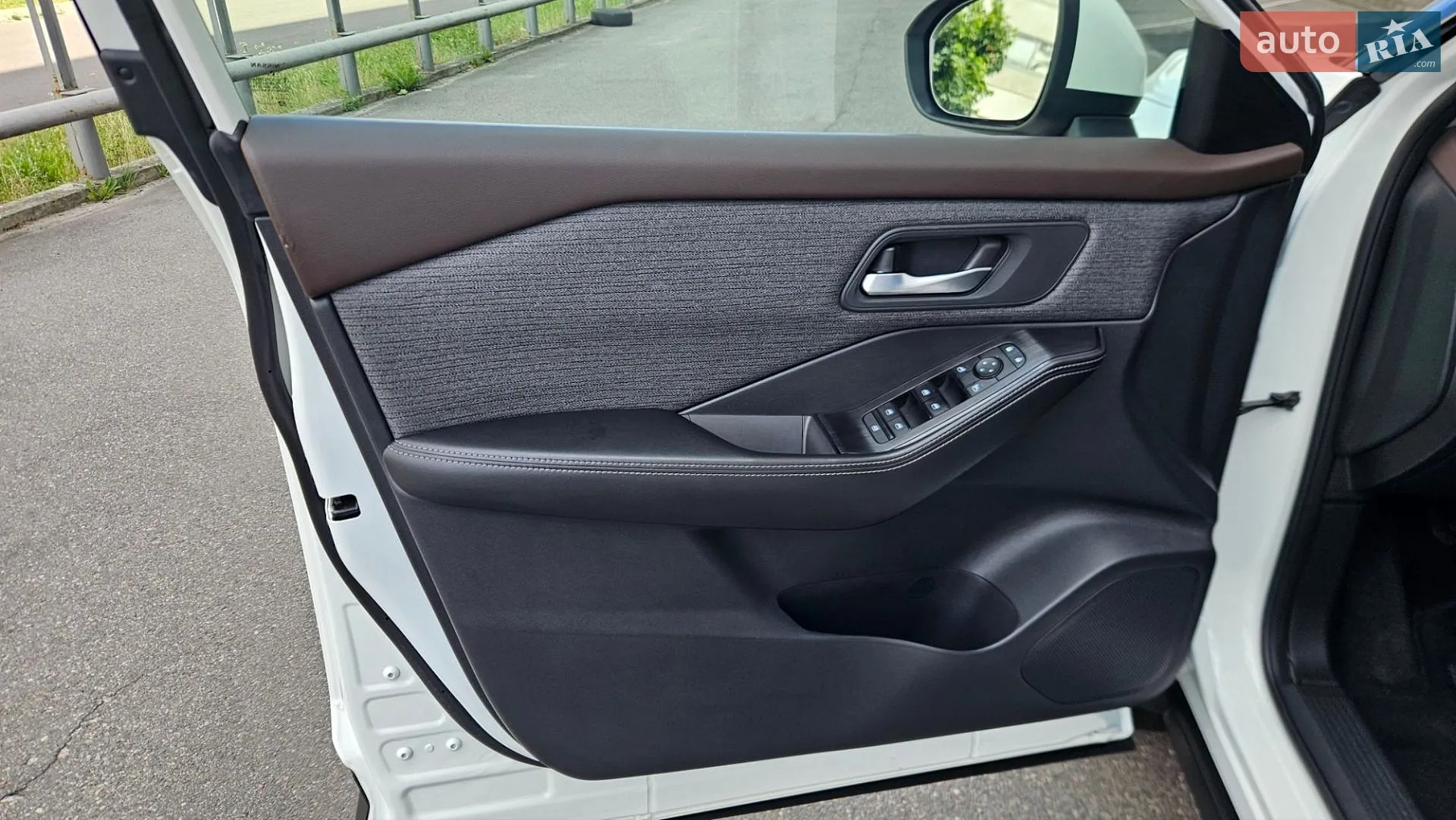 2021 Nissan Rogue - мініатюра 15