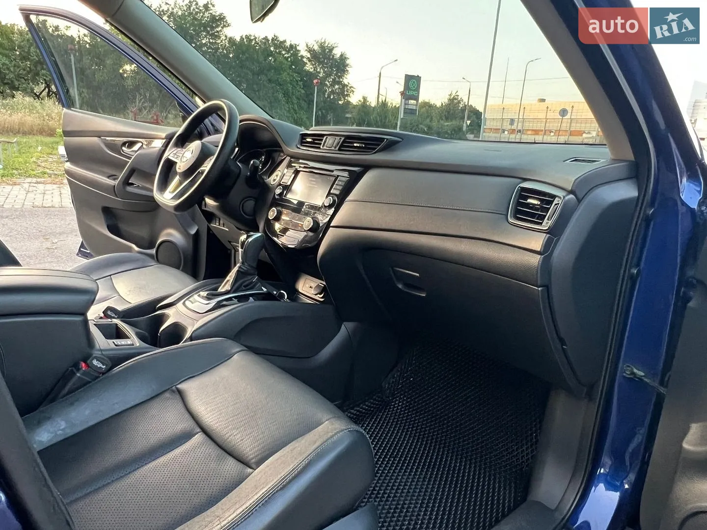 2017 Nissan Rogue - мініатюра 32