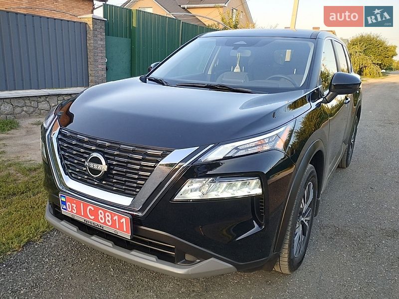Внедорожник / Кроссовер Nissan Rogue 2023 в Полтаве