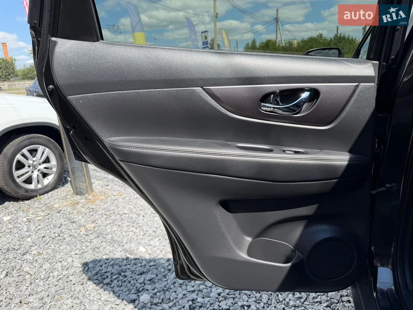 2016 Nissan Rogue - мініатюра 18