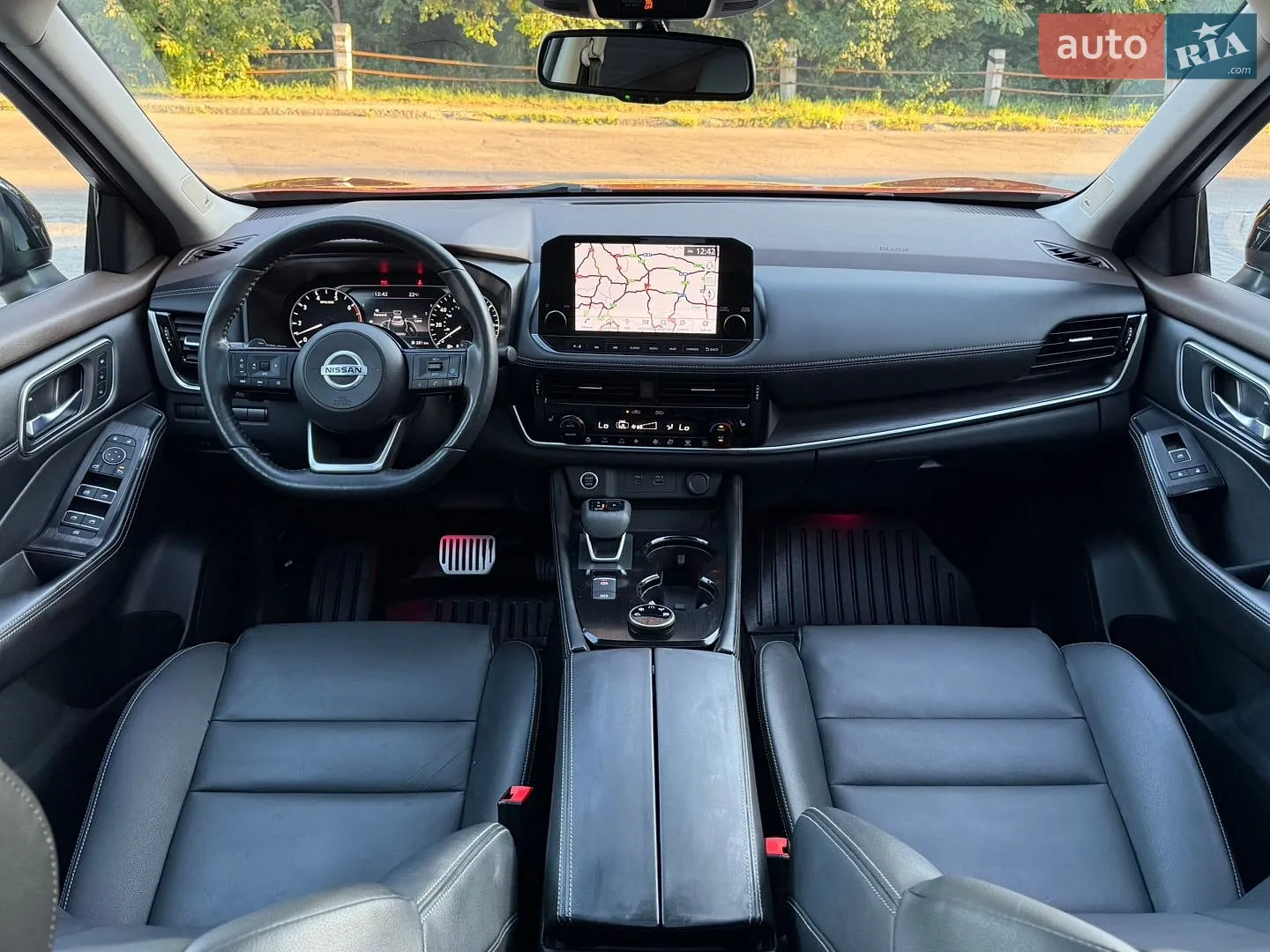 2021 Nissan Rogue - мініатюра 2