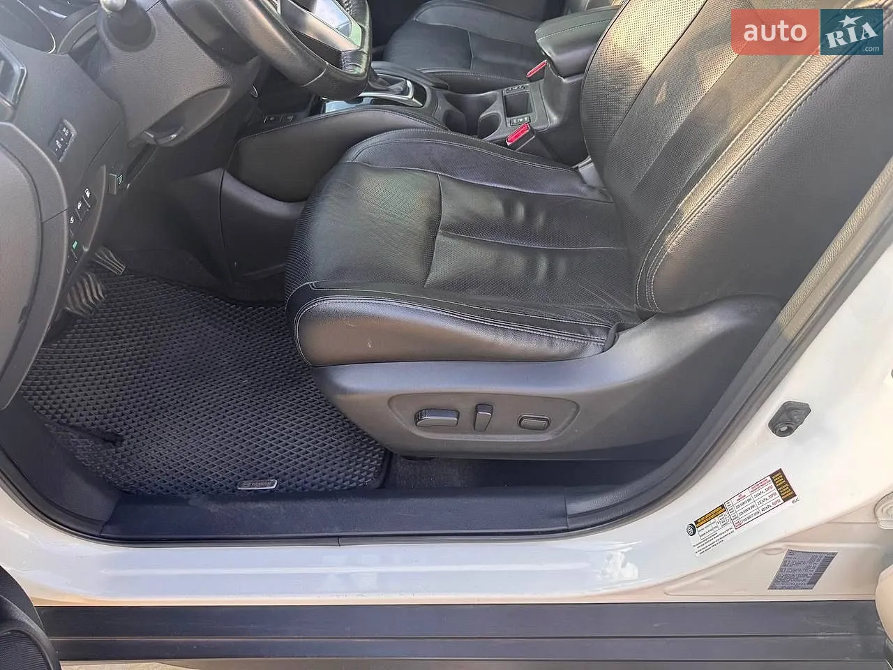 2019 Nissan Rogue - мініатюра 25