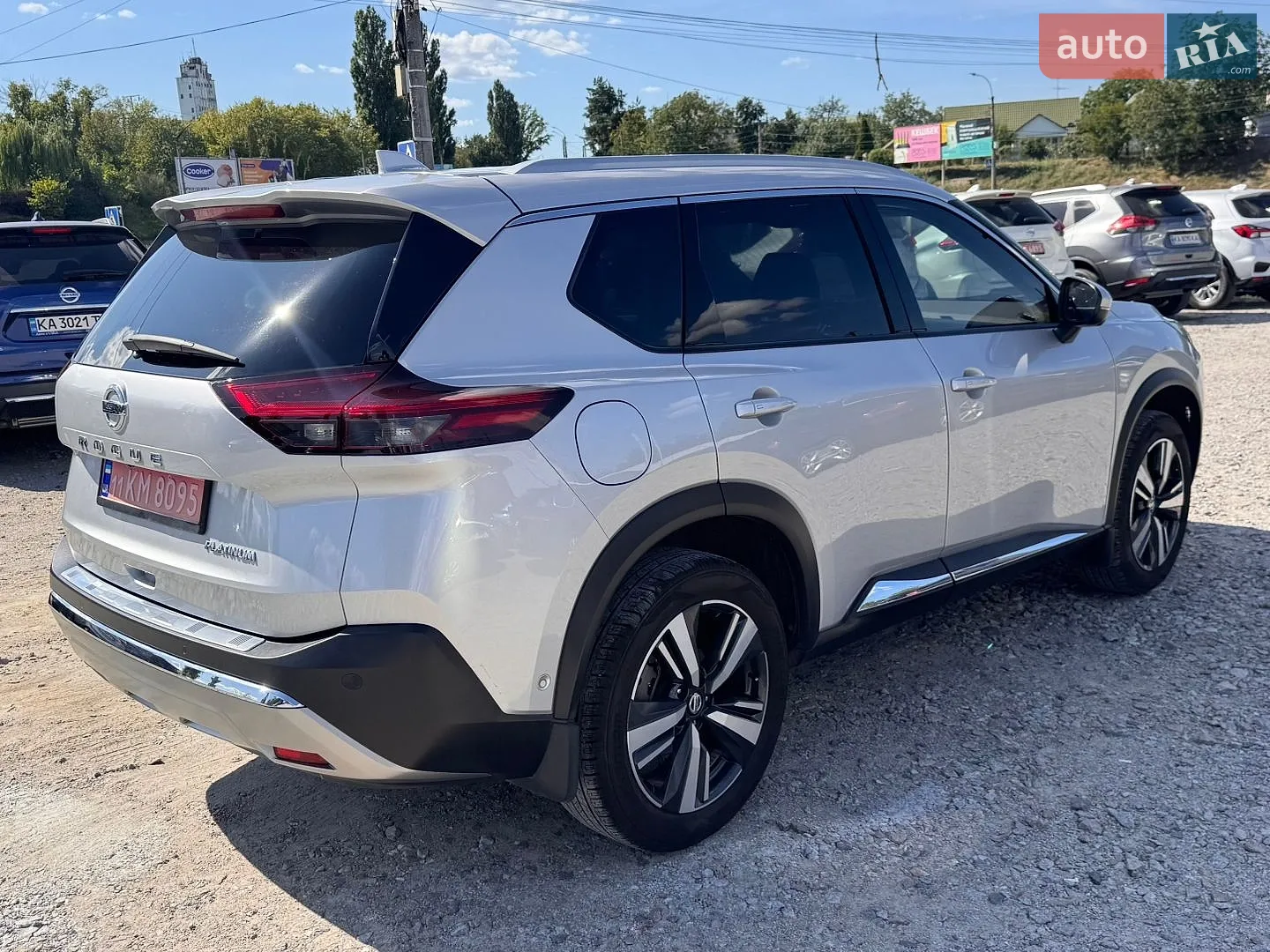 2021 Nissan Rogue - мініатюра 9