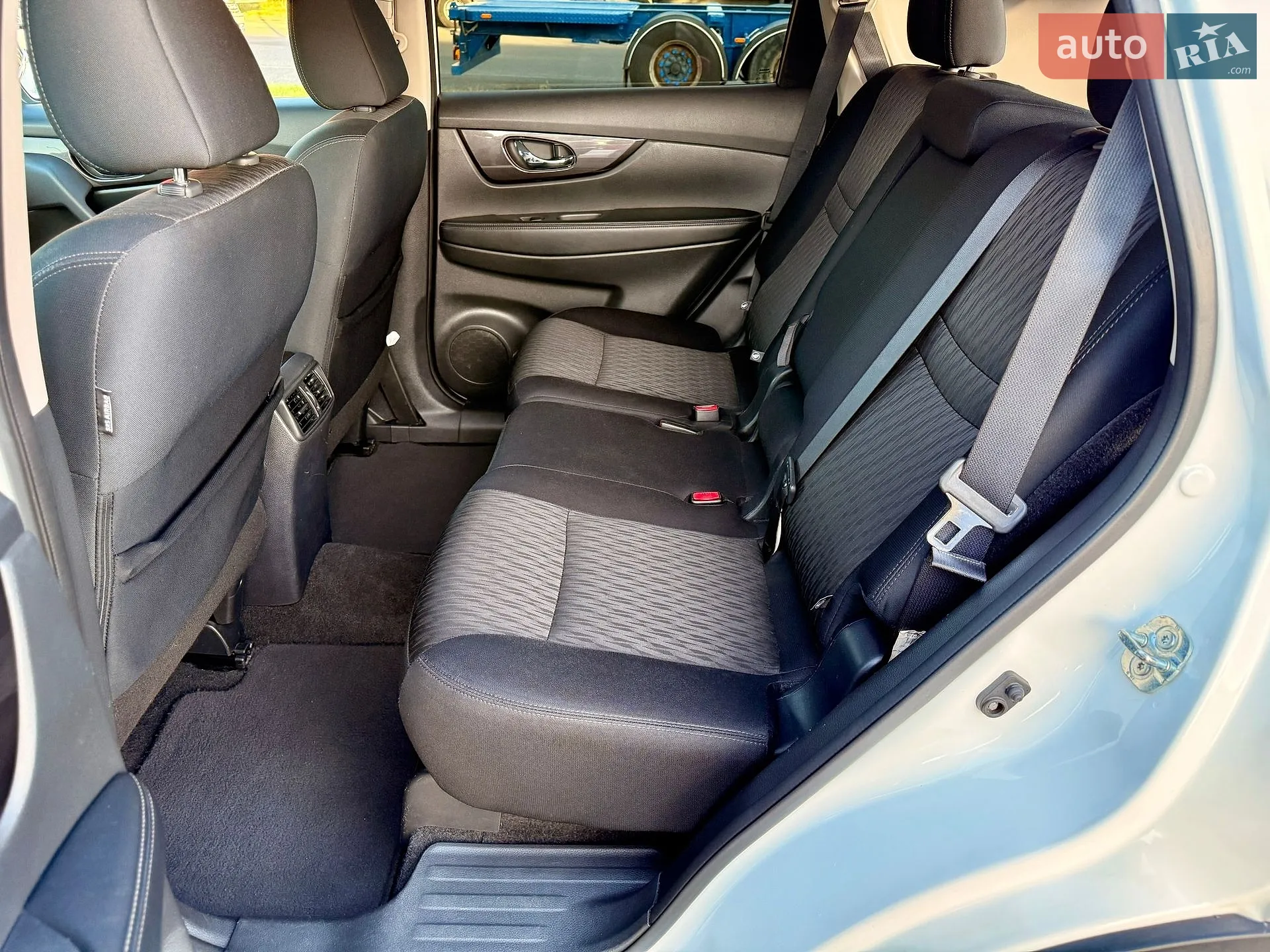 2018 Nissan Rogue - мініатюра 29
