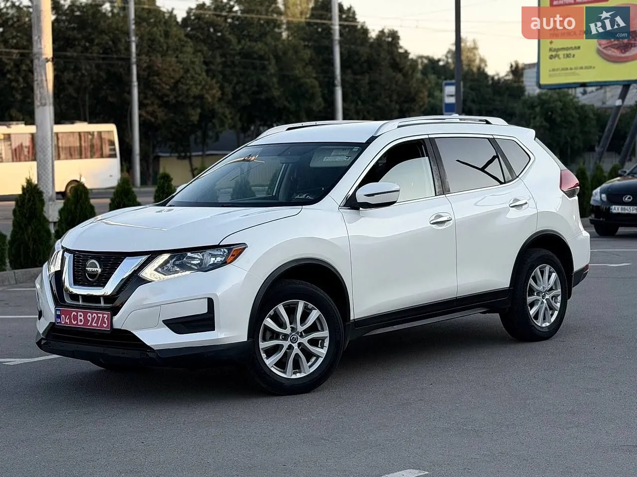 2018 Nissan Rogue - мініатюра 3