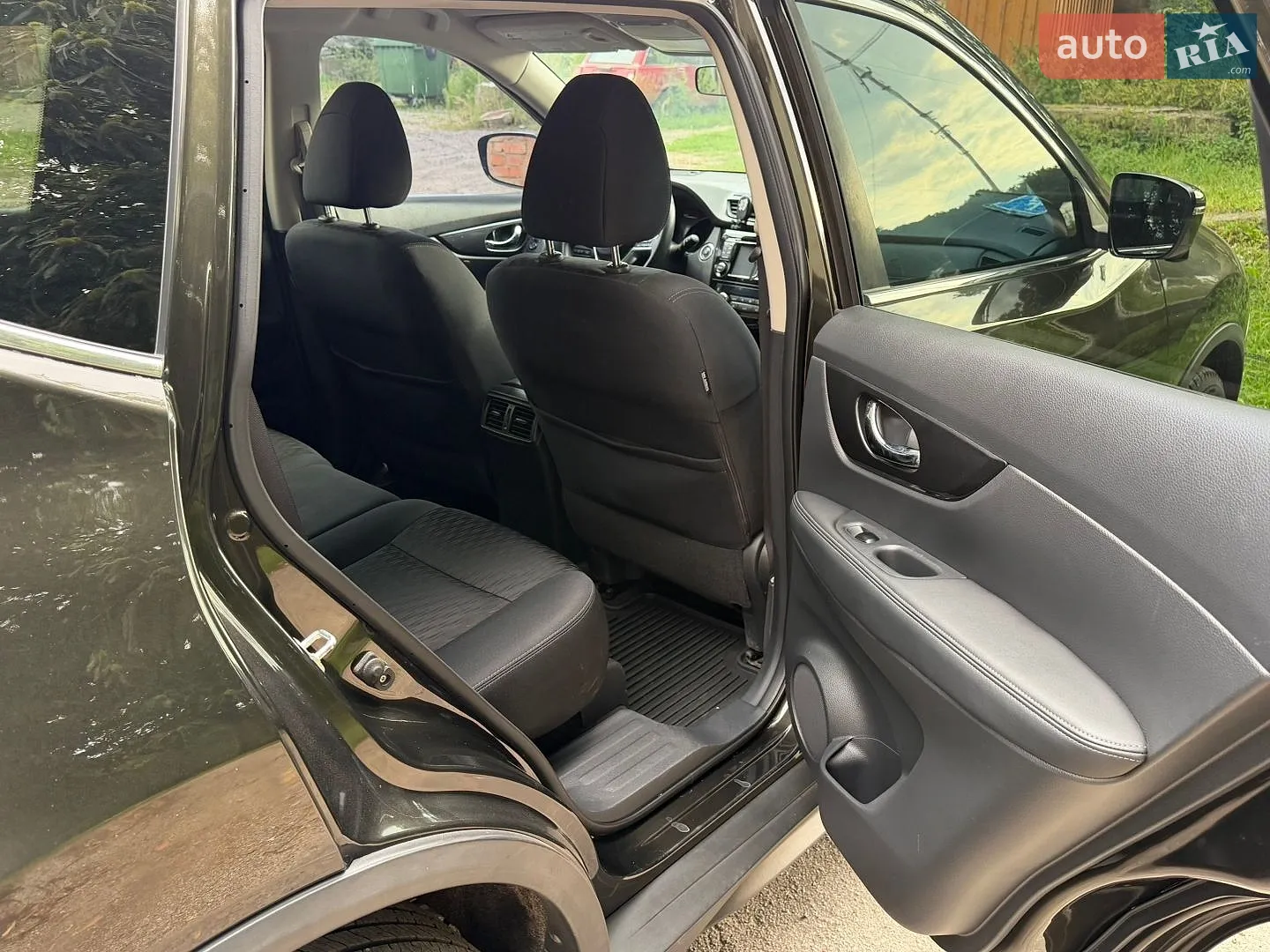 2016 Nissan Rogue - мініатюра 9