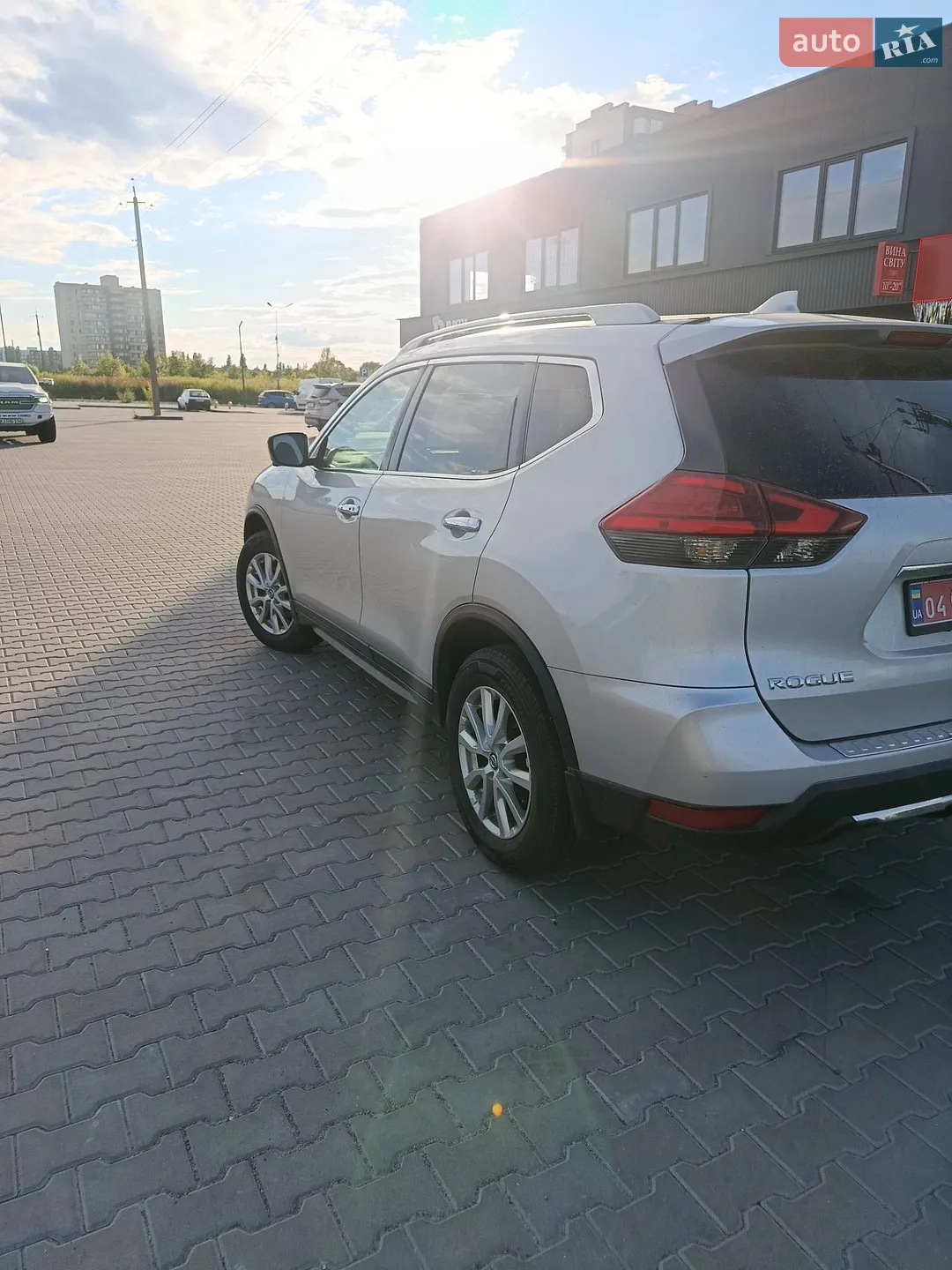 2017 Nissan Rogue - мініатюра 9