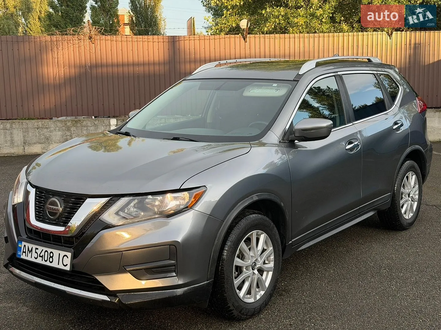 2017 Nissan Rogue - фото 1